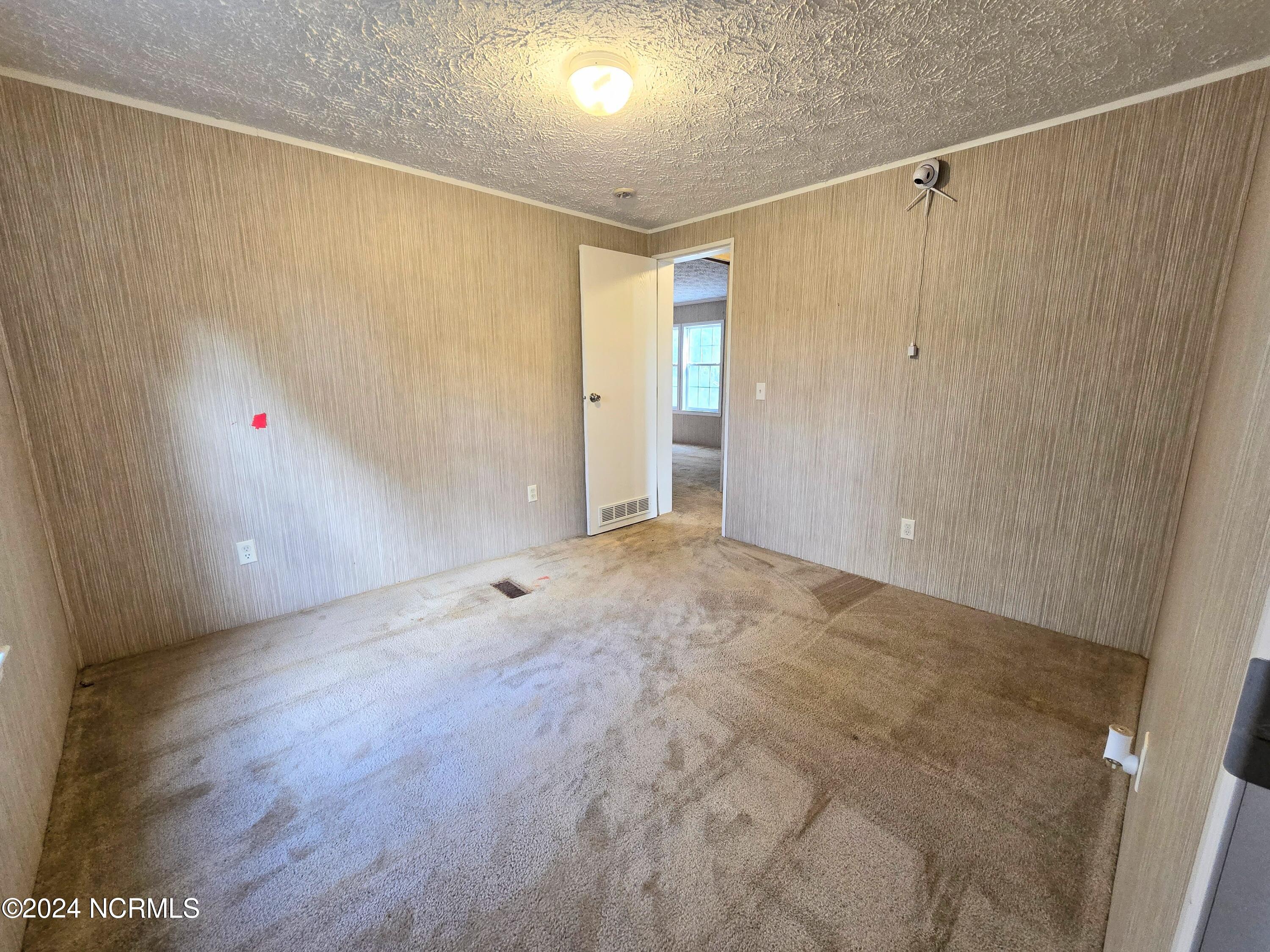 8161 Pireway Road Property Photo 22