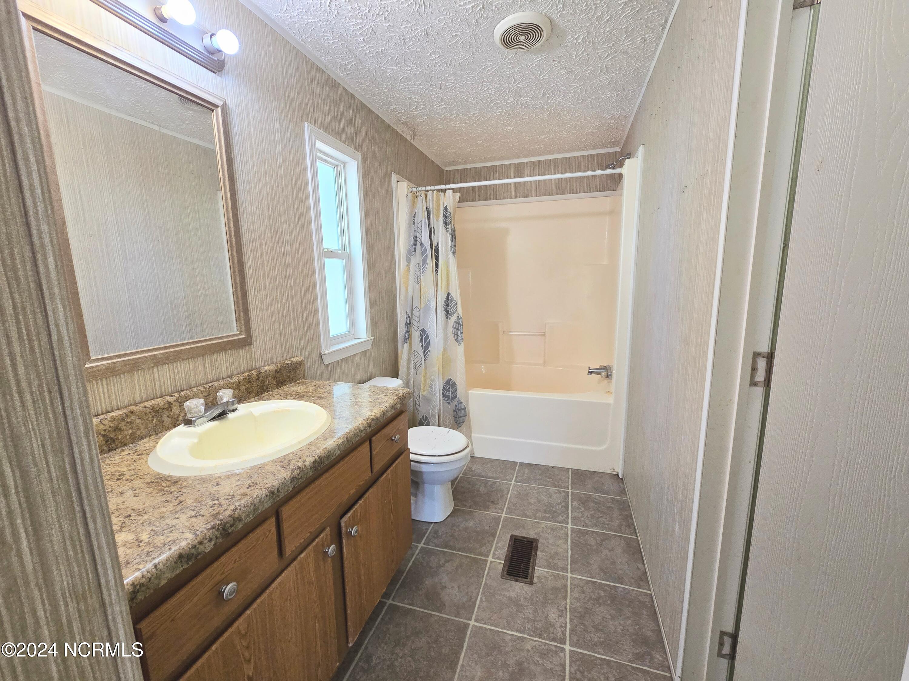 8161 Pireway Road Property Photo 38