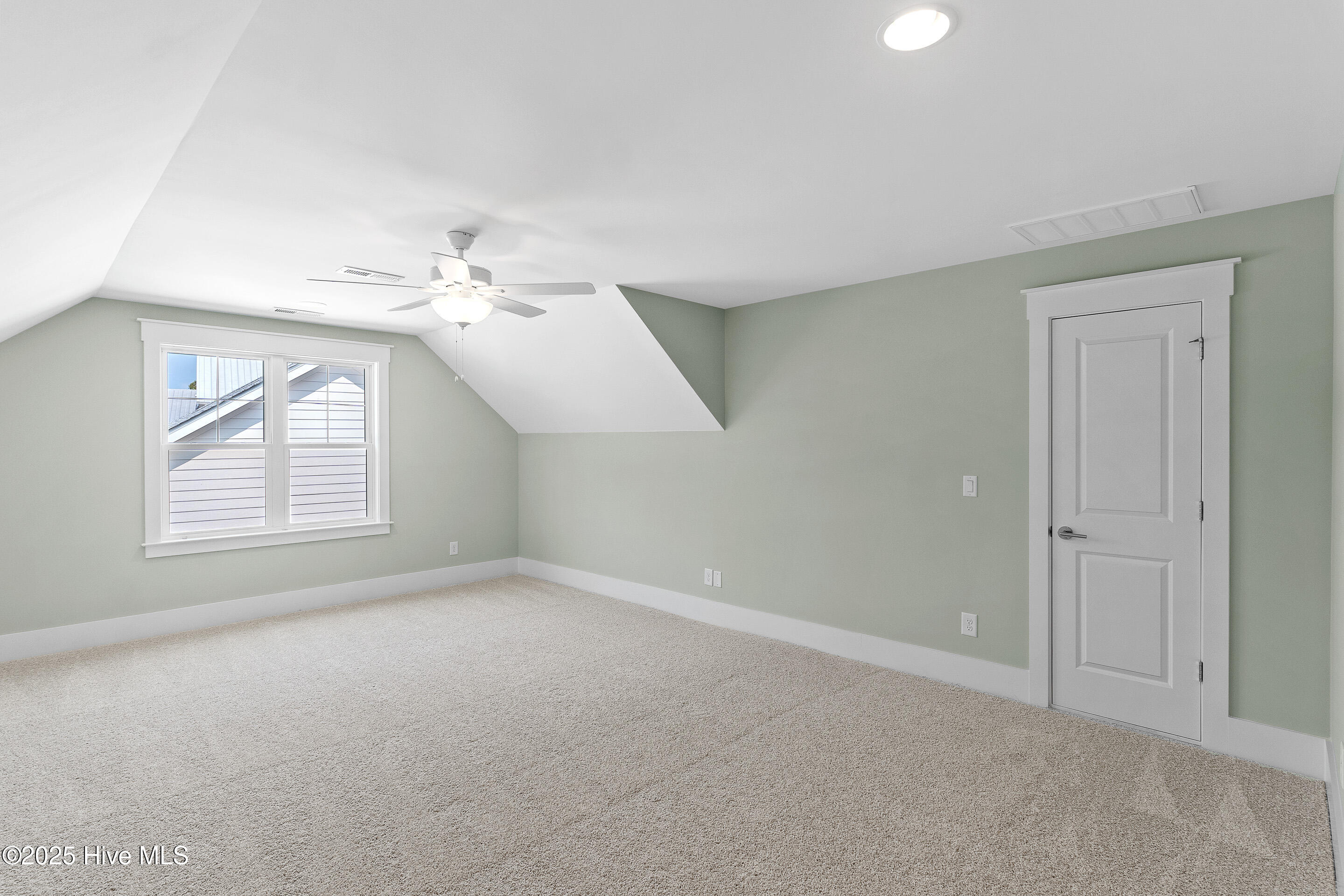 843 Meadowsweet Lane Property Photo 39