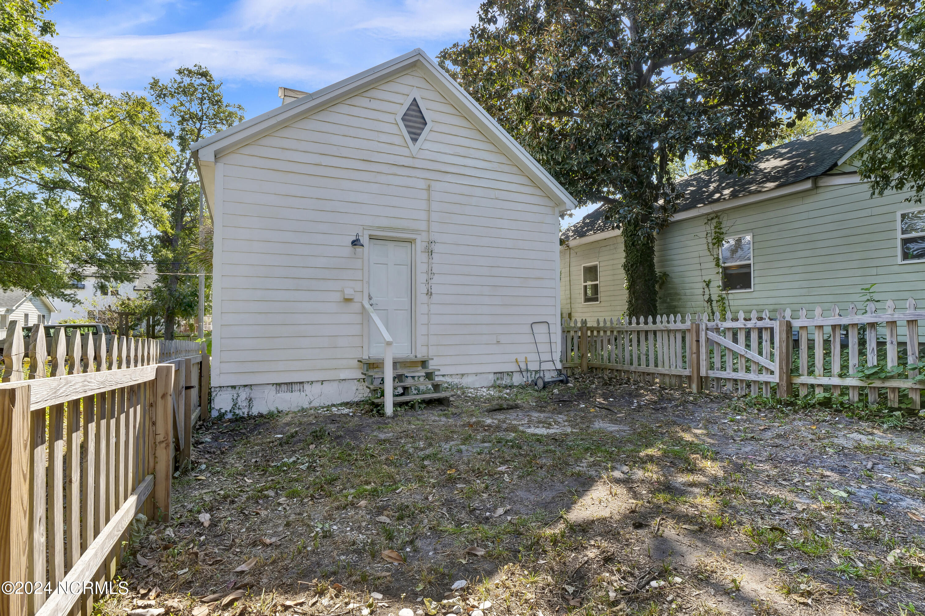 911 Dock Street Property Photo 23
