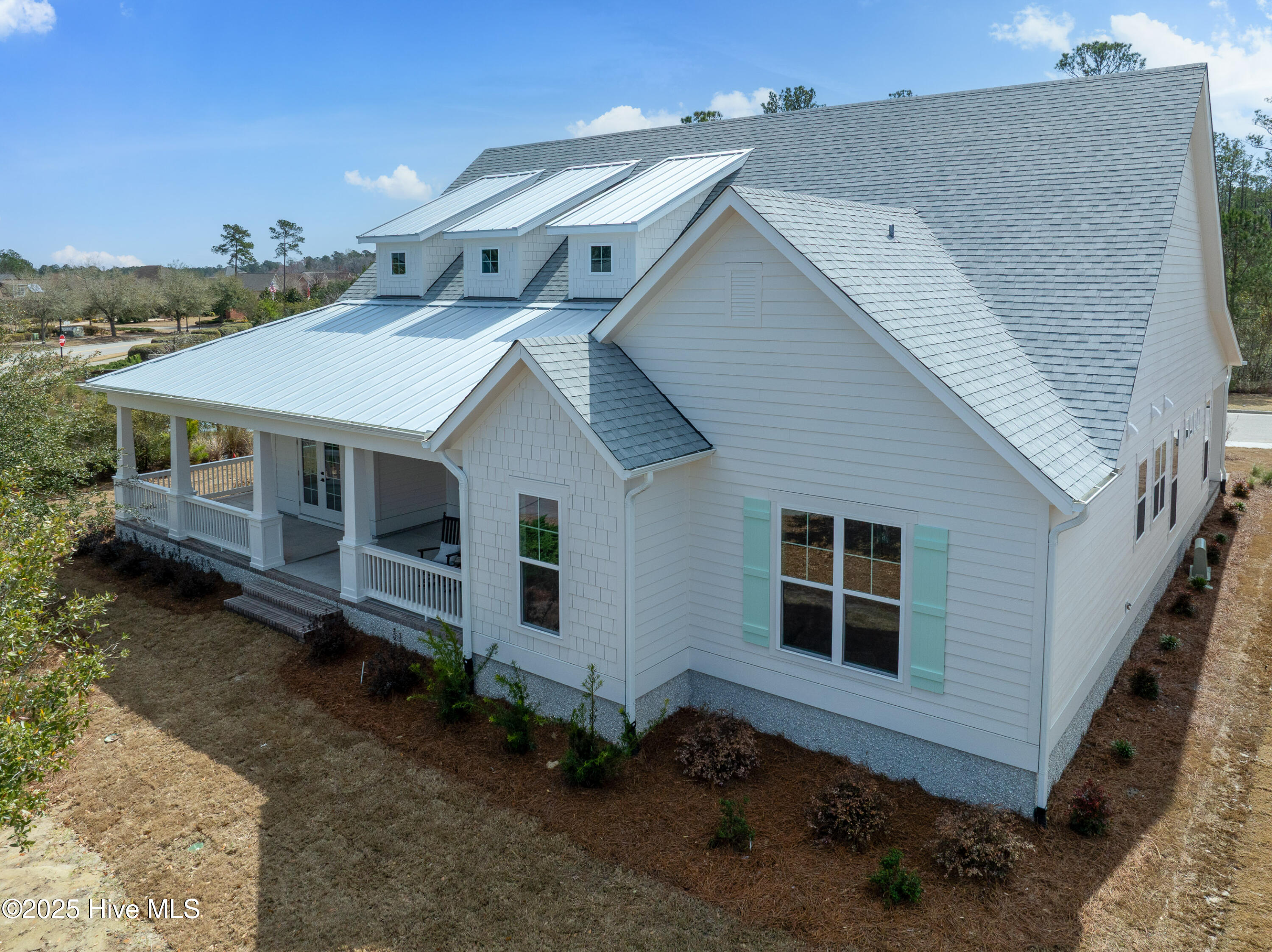 851 Meadowsweet Lane Property Photo 3