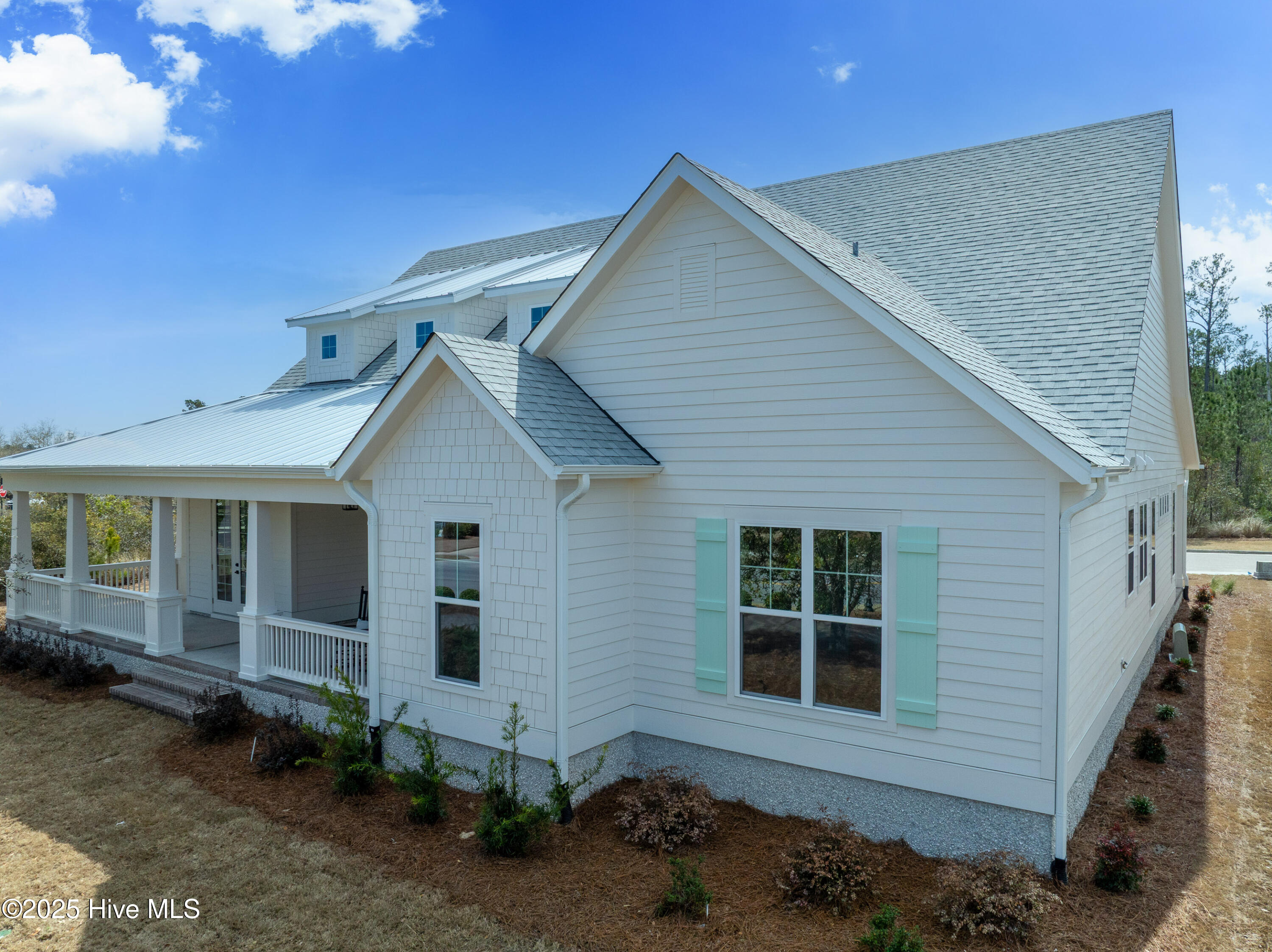 851 Meadowsweet Lane Property Photo 6