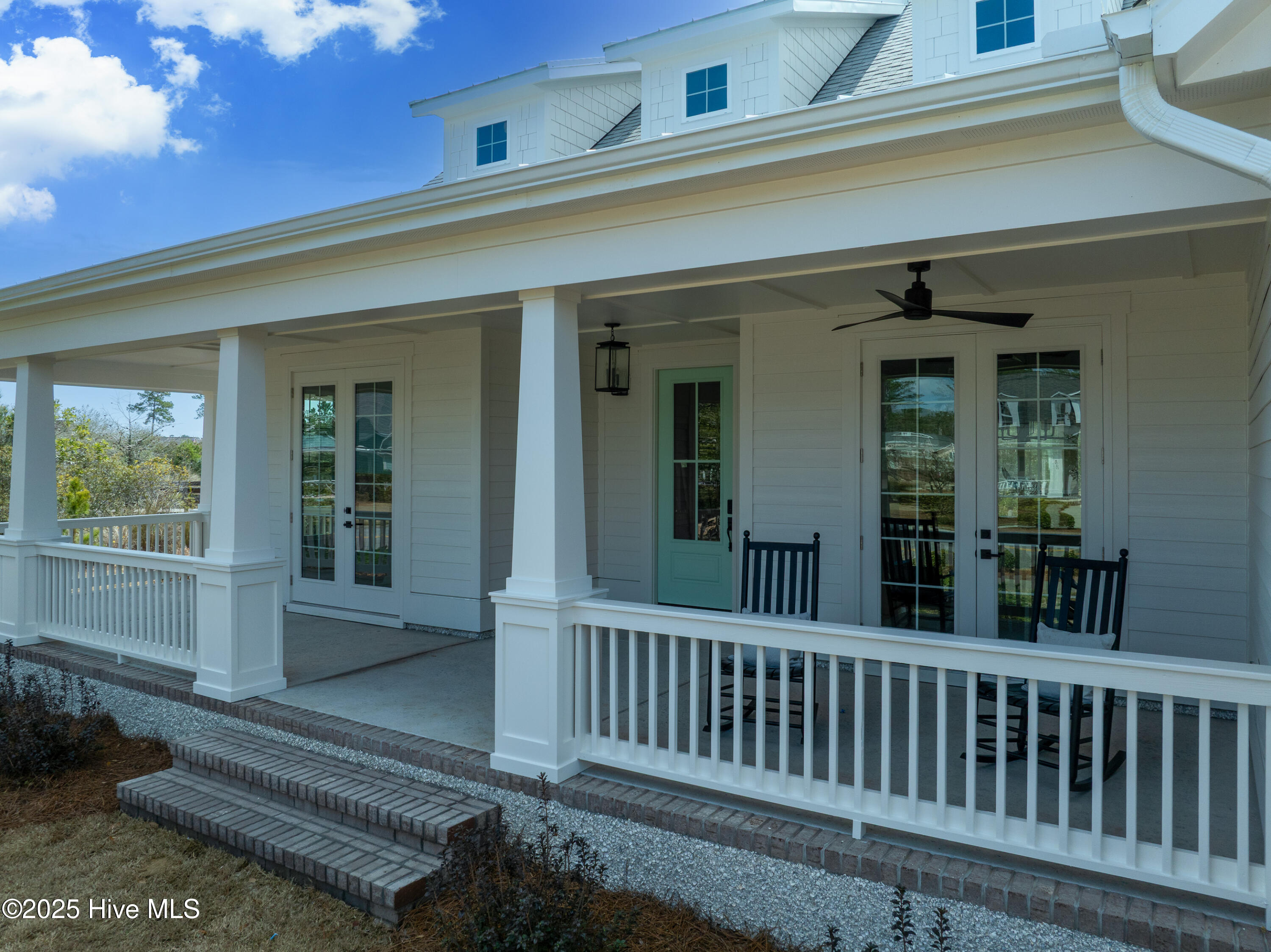 851 Meadowsweet Lane Property Photo 8