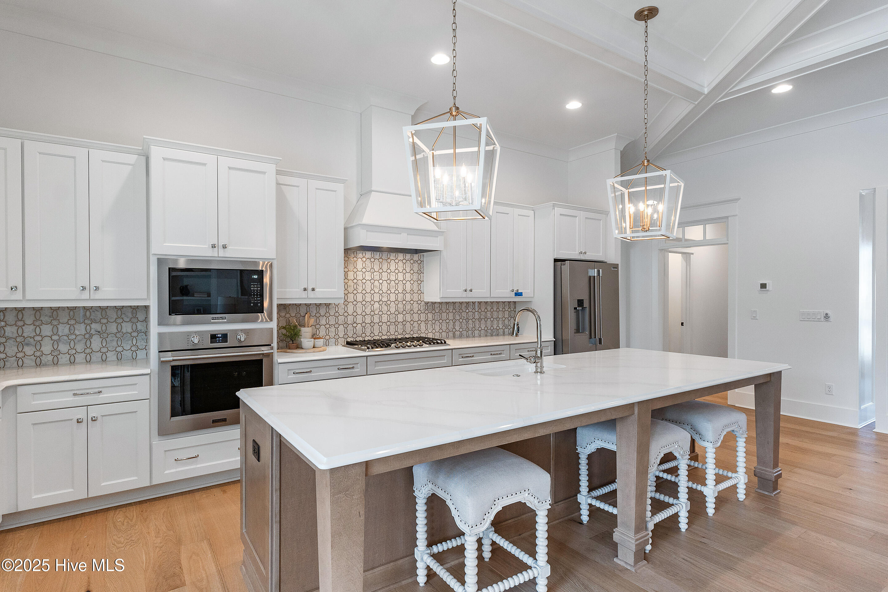 851 Meadowsweet Lane Property Photo 22