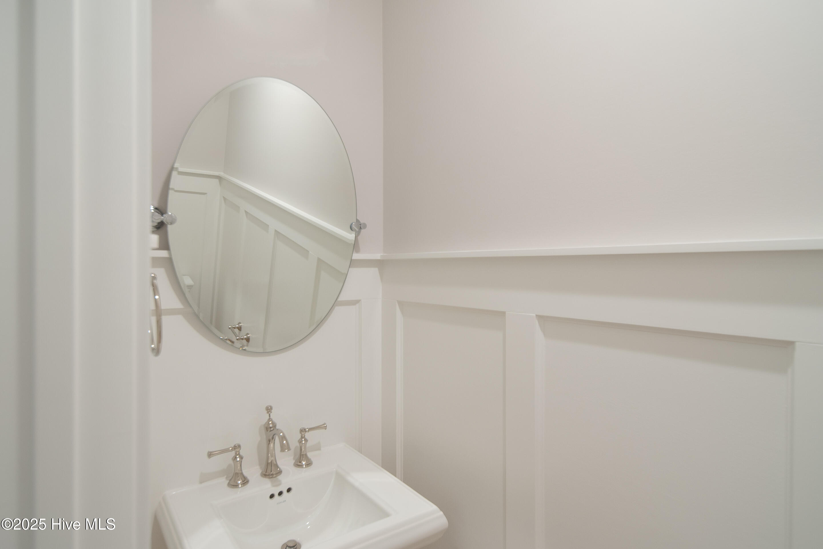 851 Meadowsweet Lane Property Photo 26