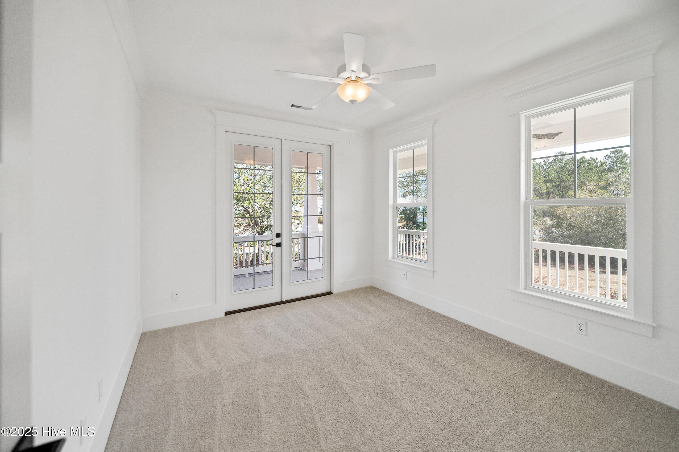 851 Meadowsweet Lane Property Photo 37