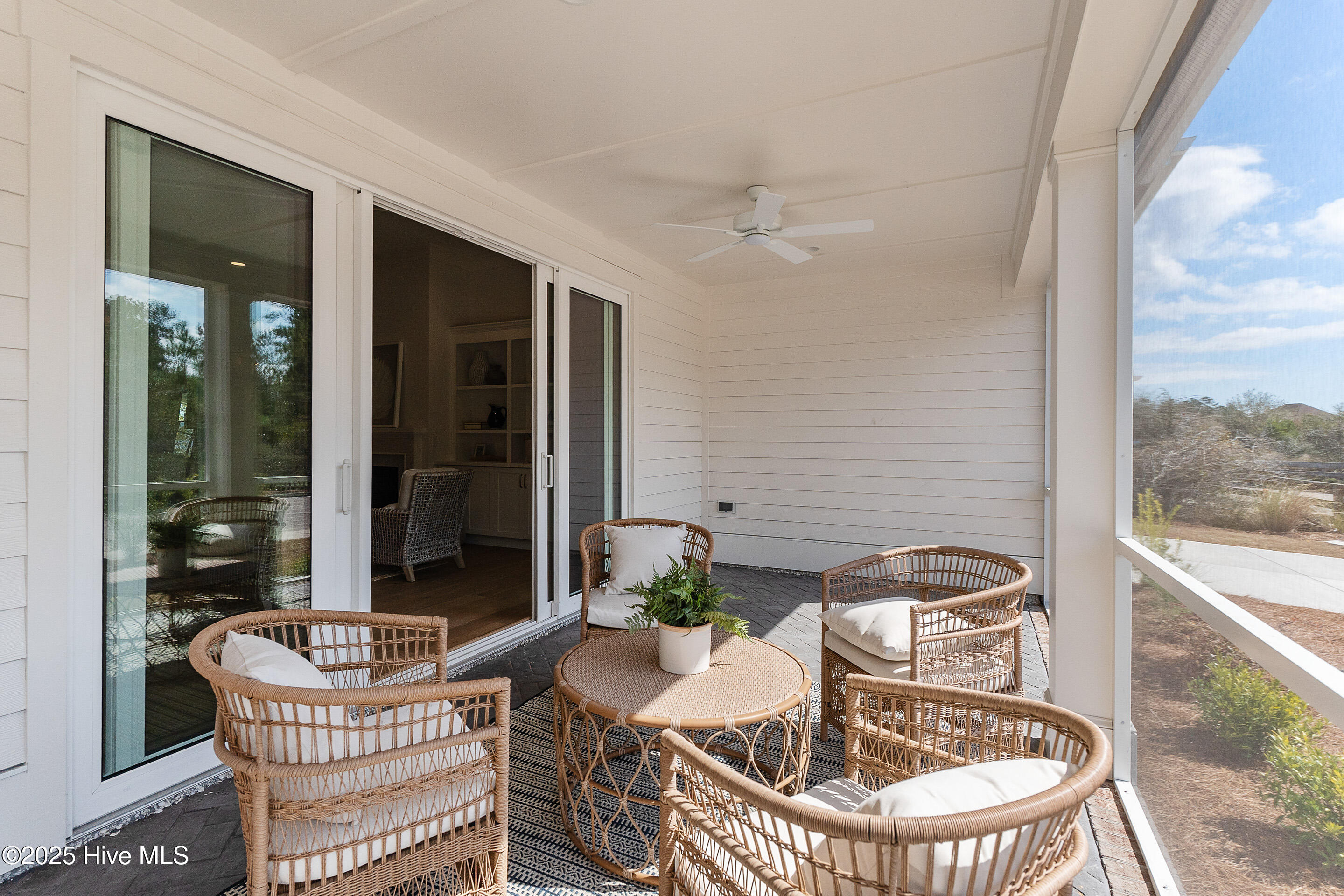 851 Meadowsweet Lane Property Photo 47