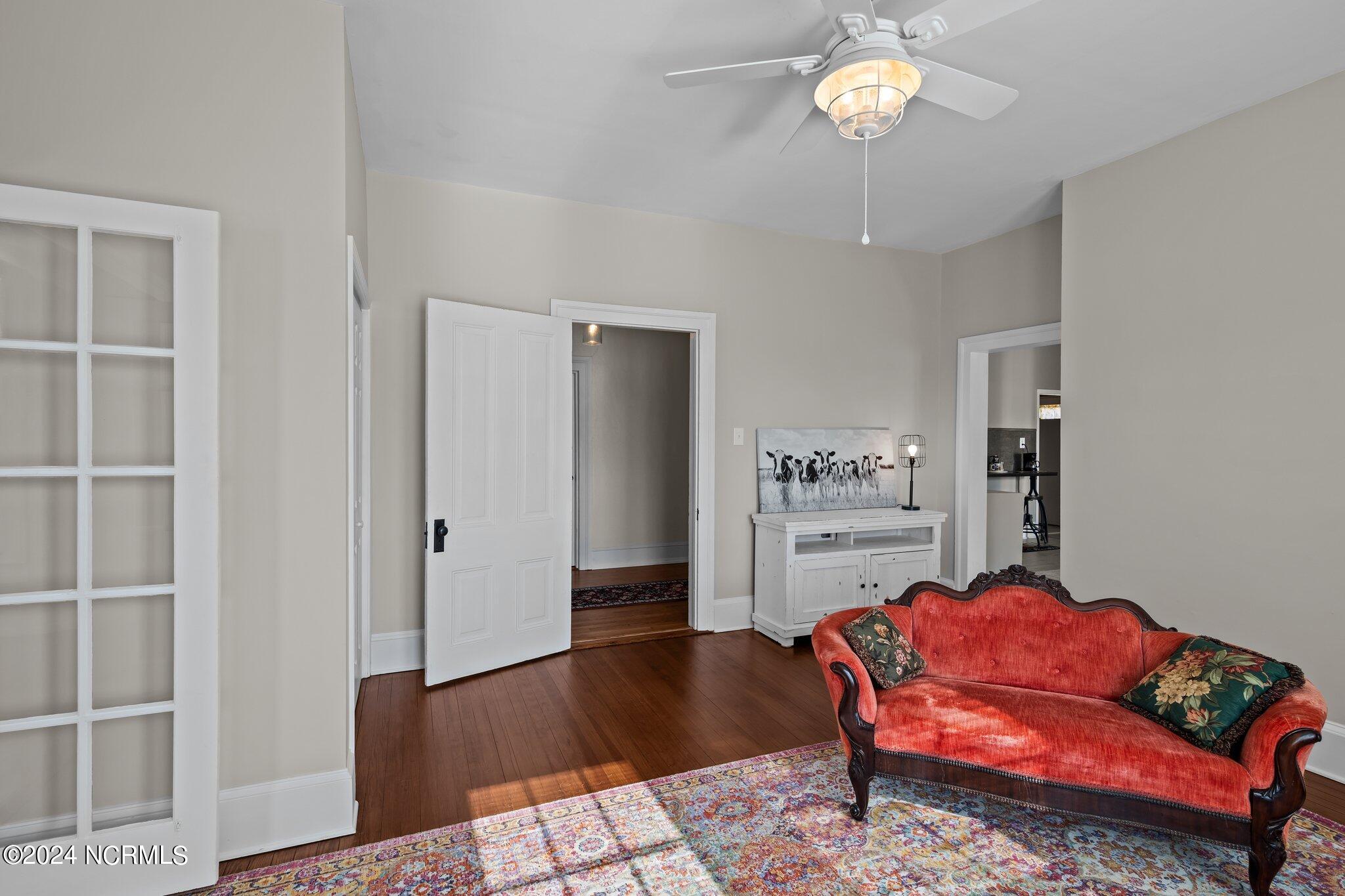 110 N Church Street Property Photo 8