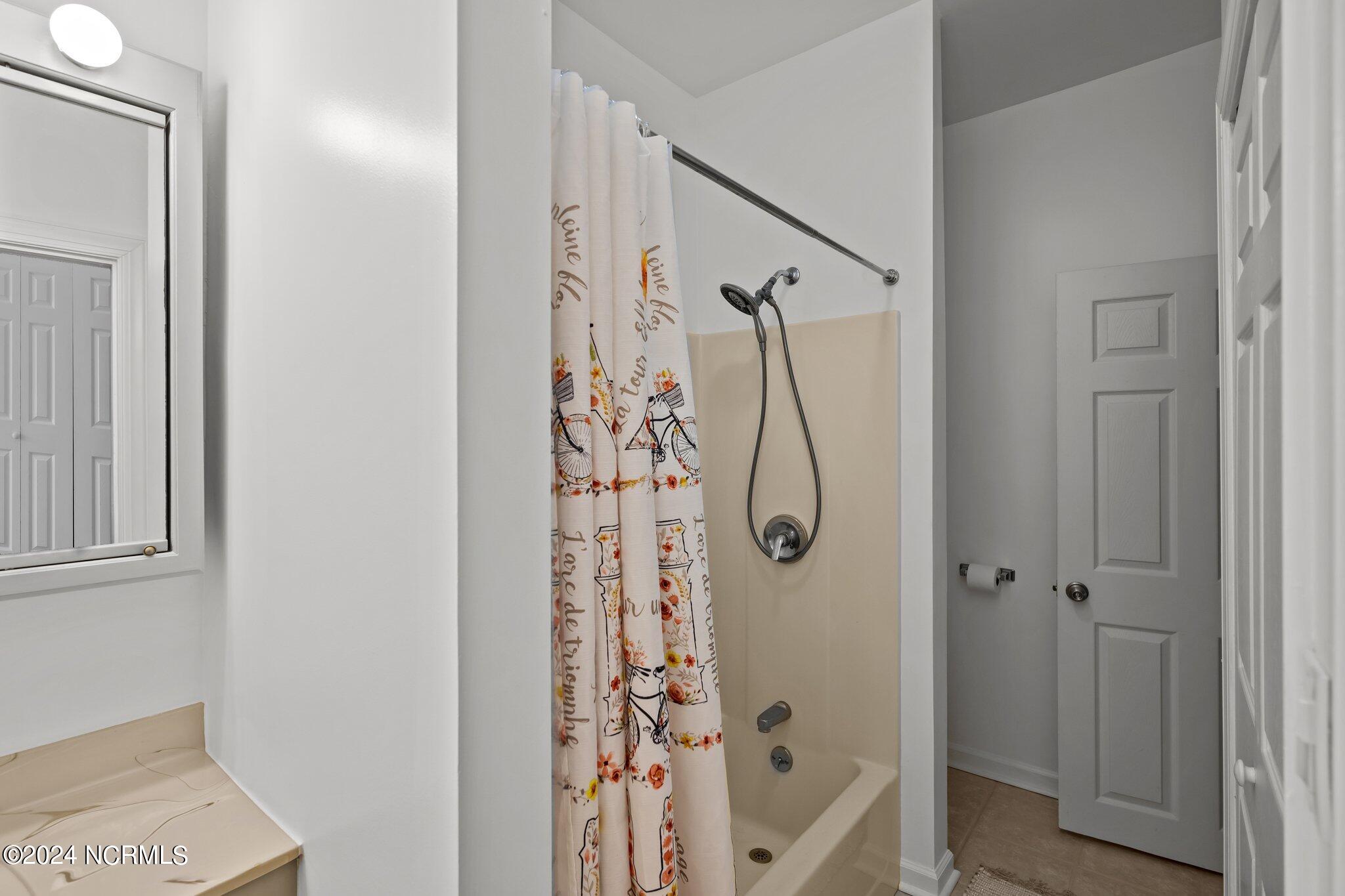 110 N Church Street Property Photo 25