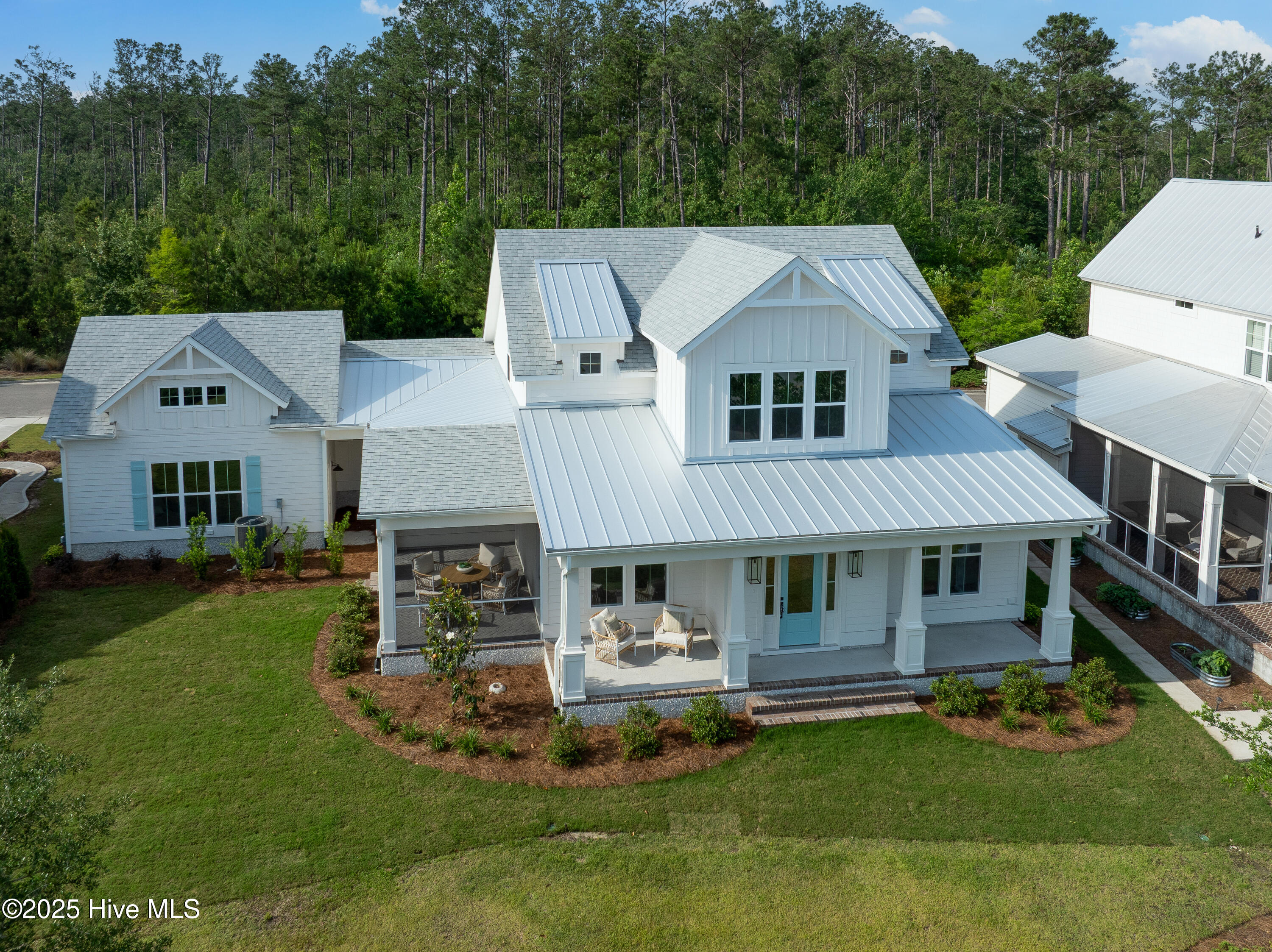 835 Meadowsweet Lane Property Photo 6