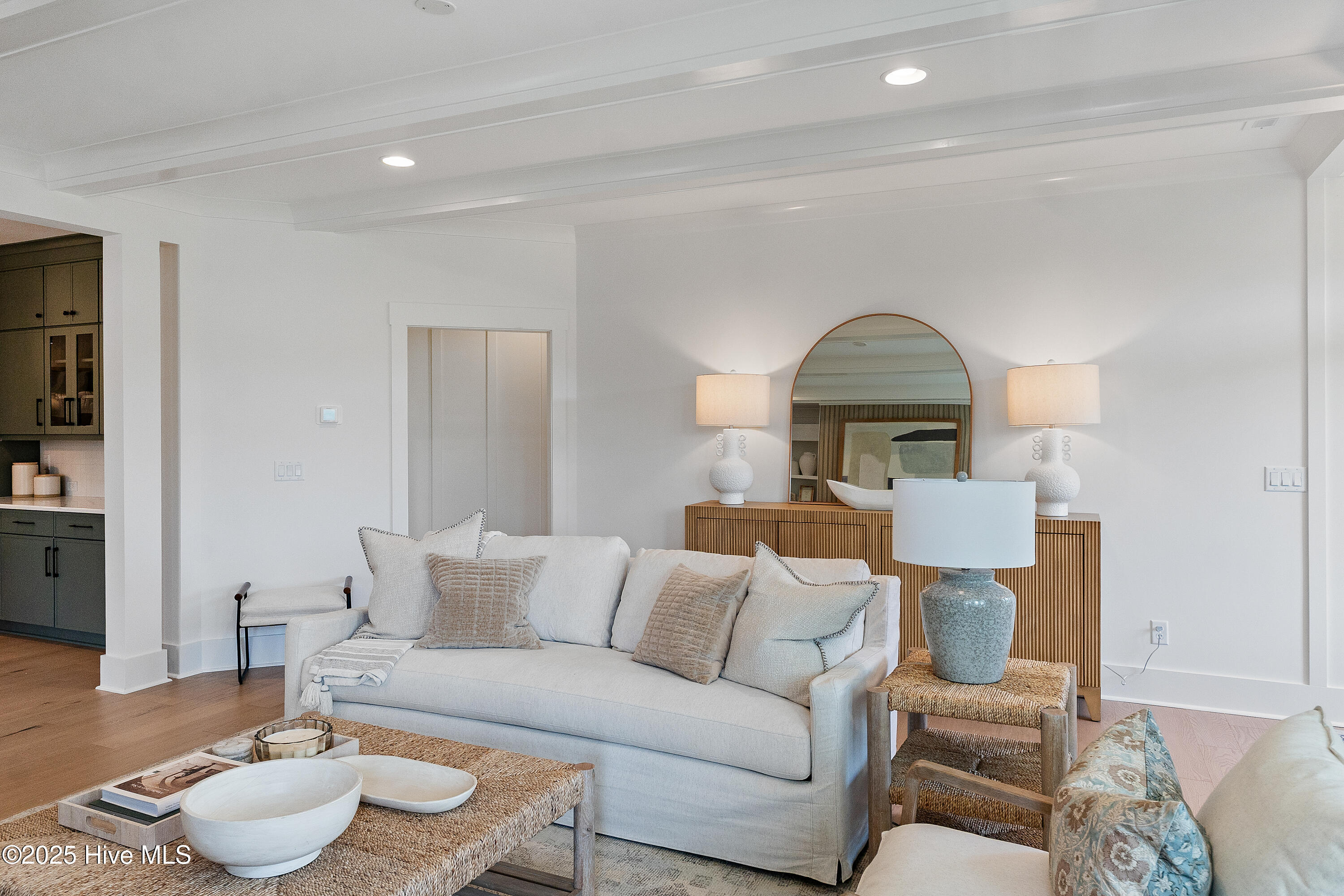 835 Meadowsweet Lane Property Photo 14