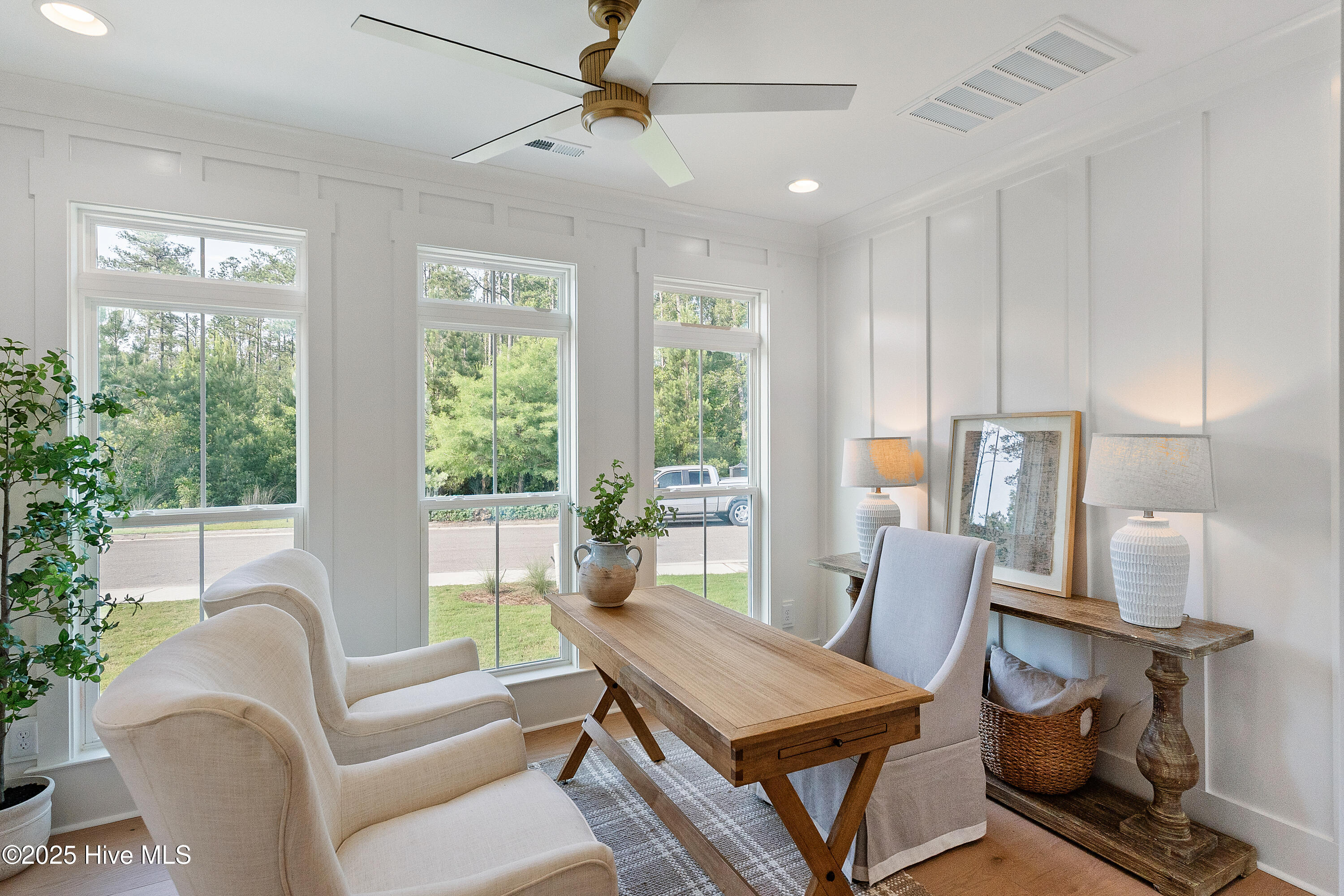 835 Meadowsweet Lane Property Photo 17