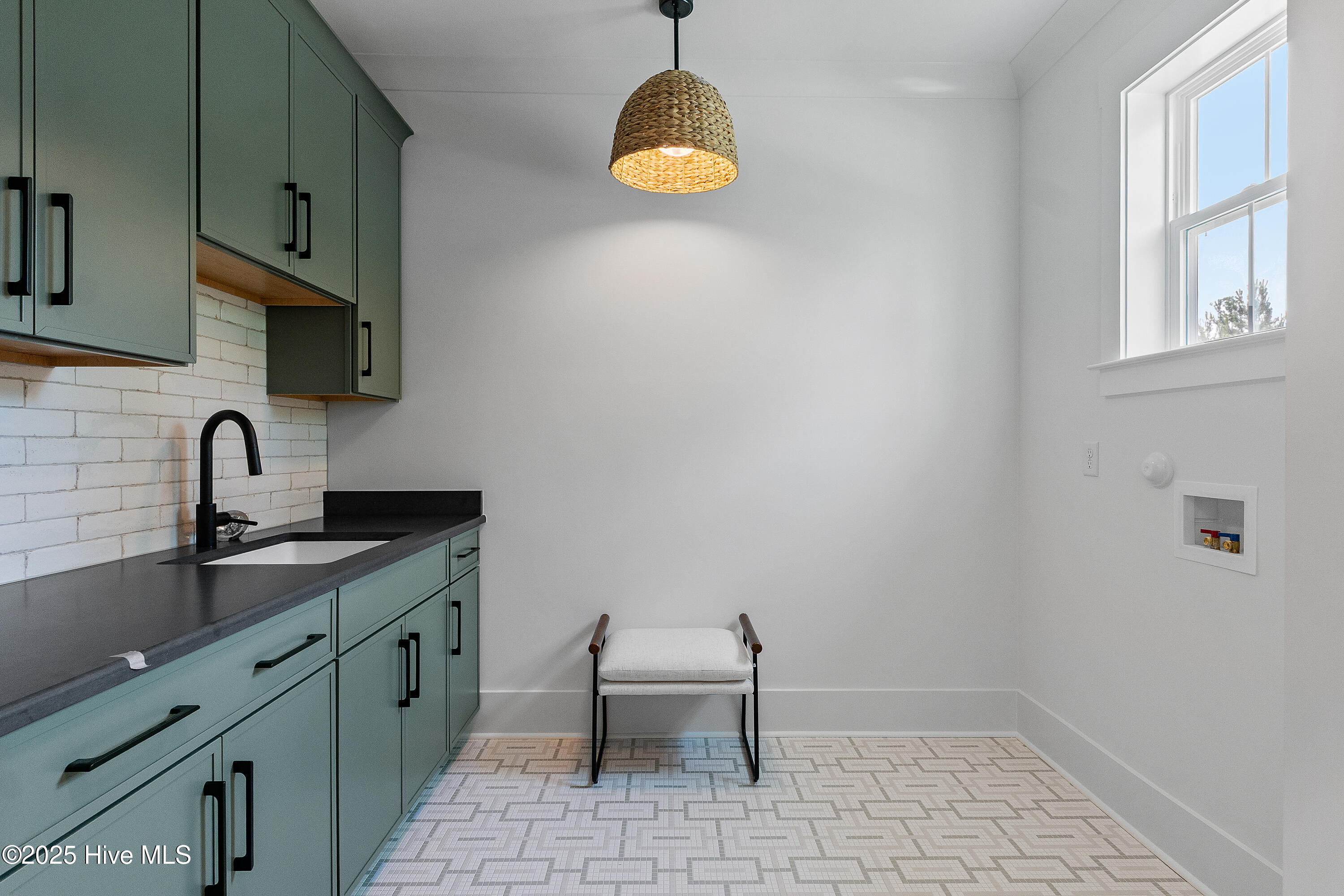 835 Meadowsweet Lane Property Photo 28