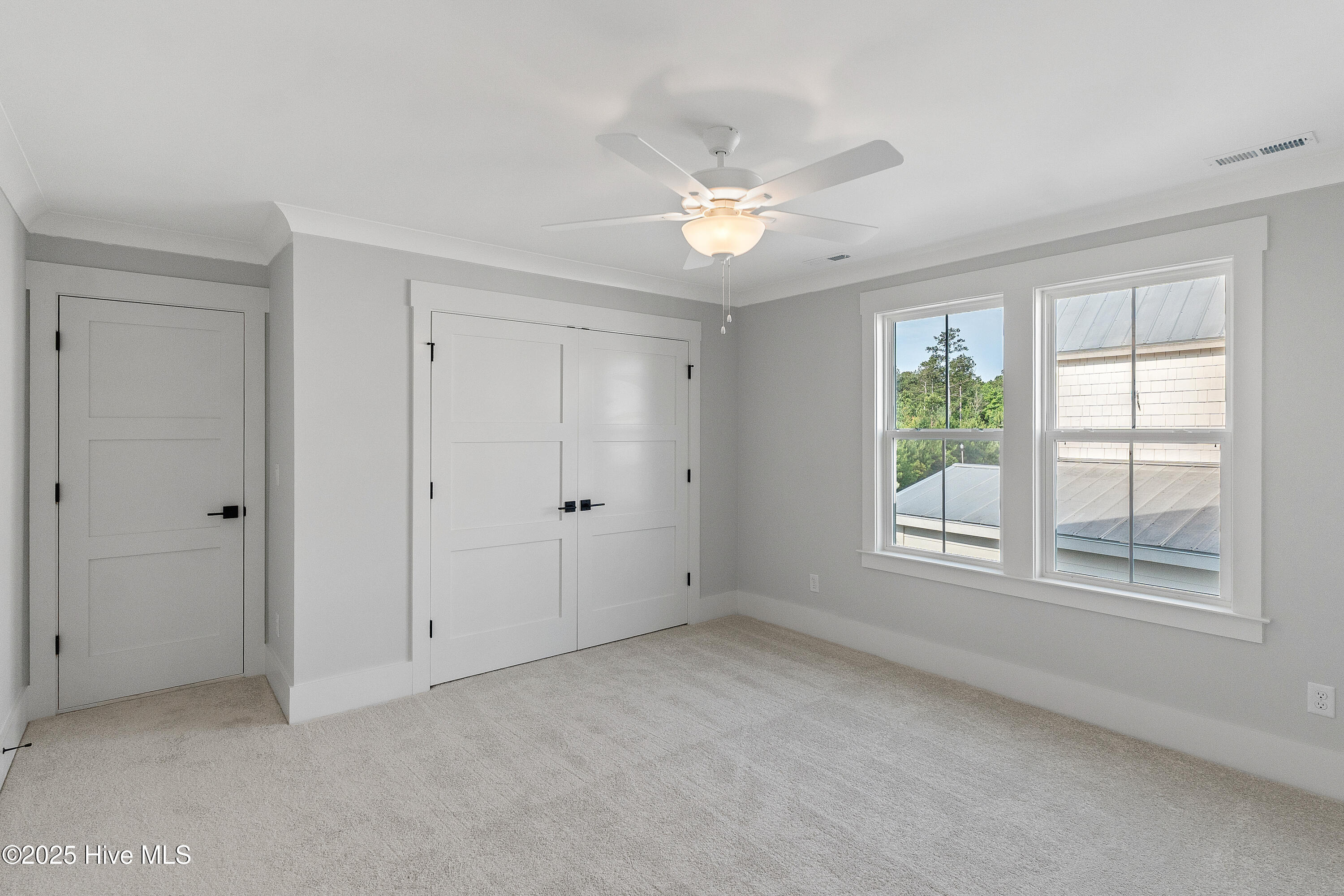 835 Meadowsweet Lane Property Photo 32