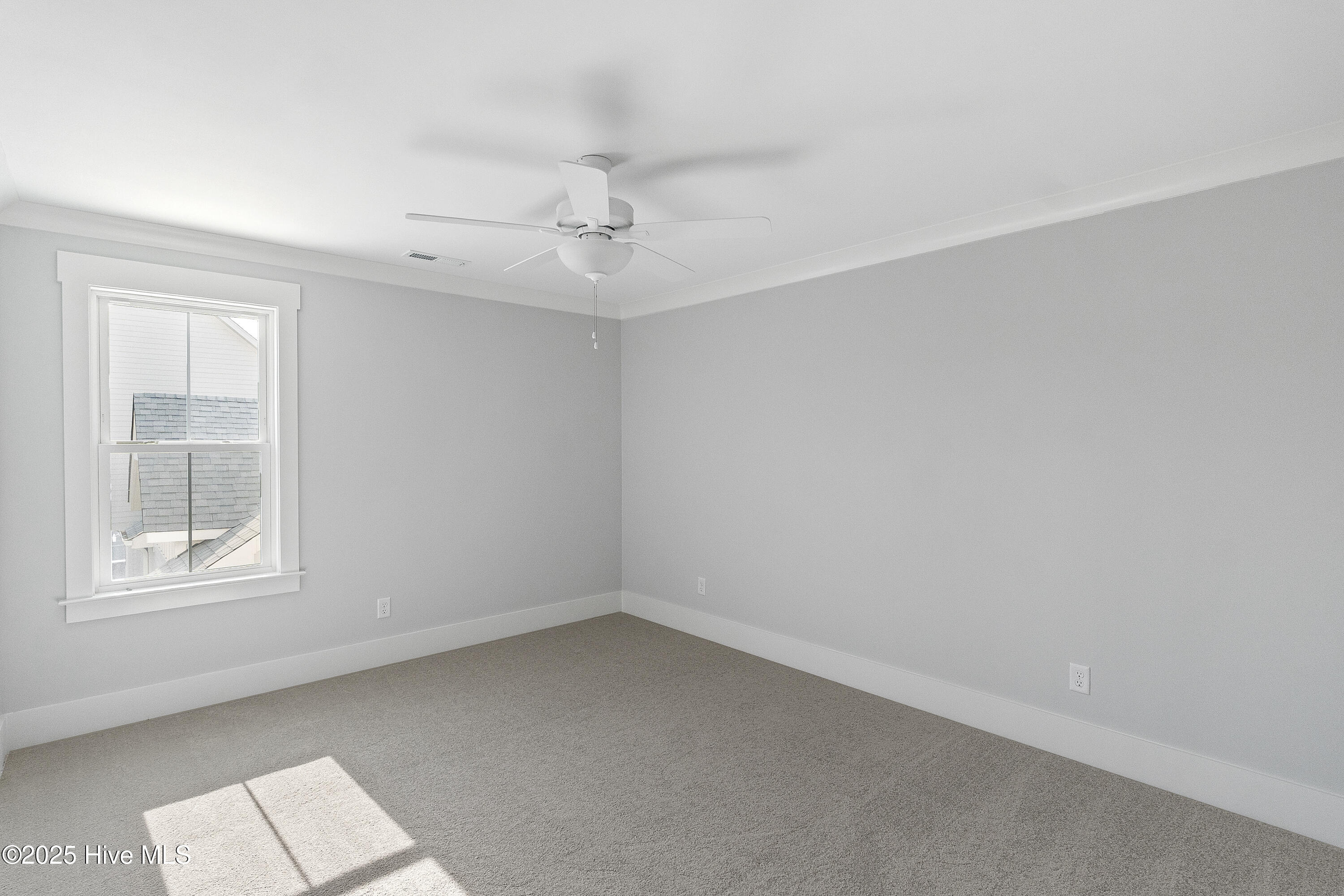 835 Meadowsweet Lane Property Photo 33