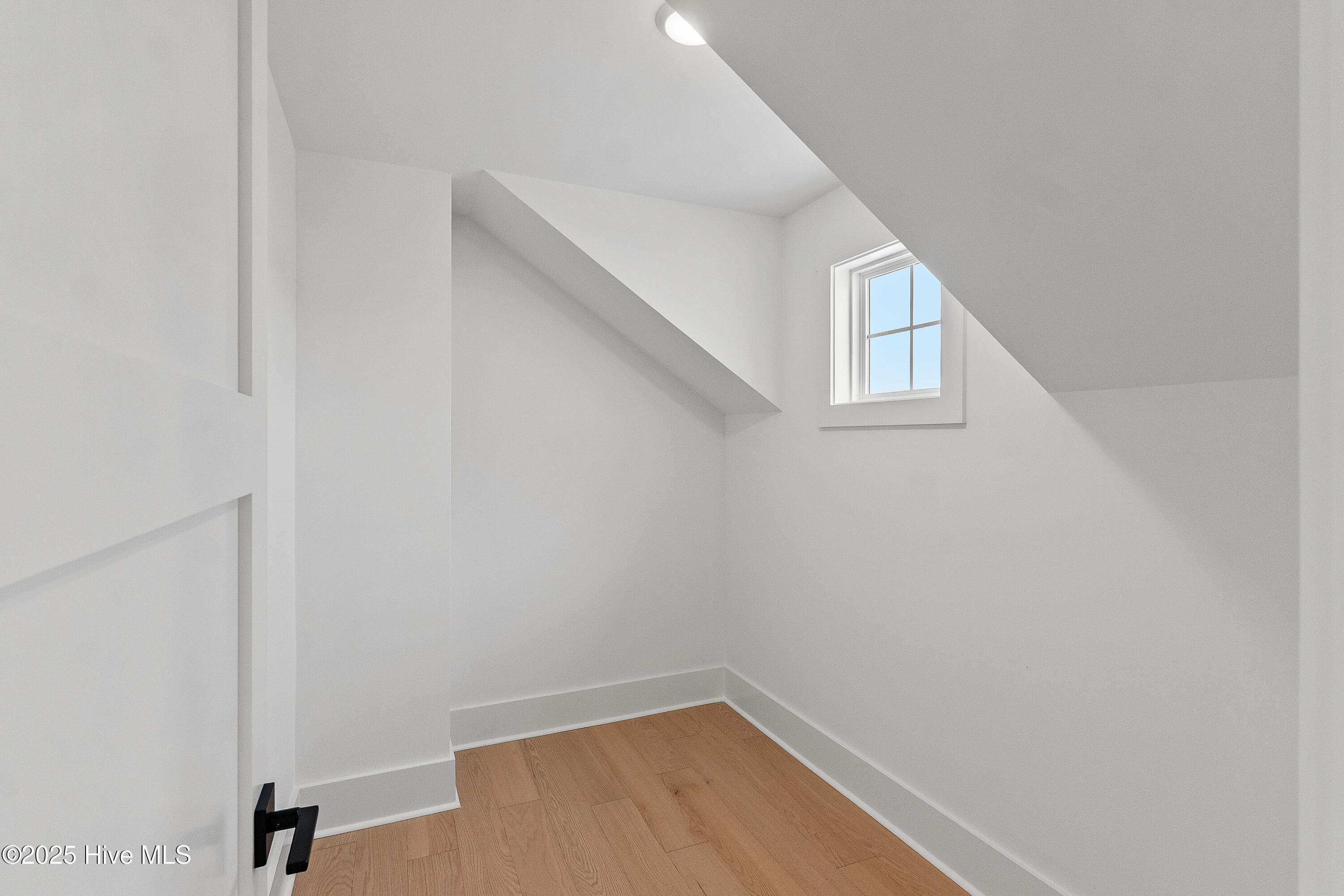 835 Meadowsweet Lane Property Photo 35