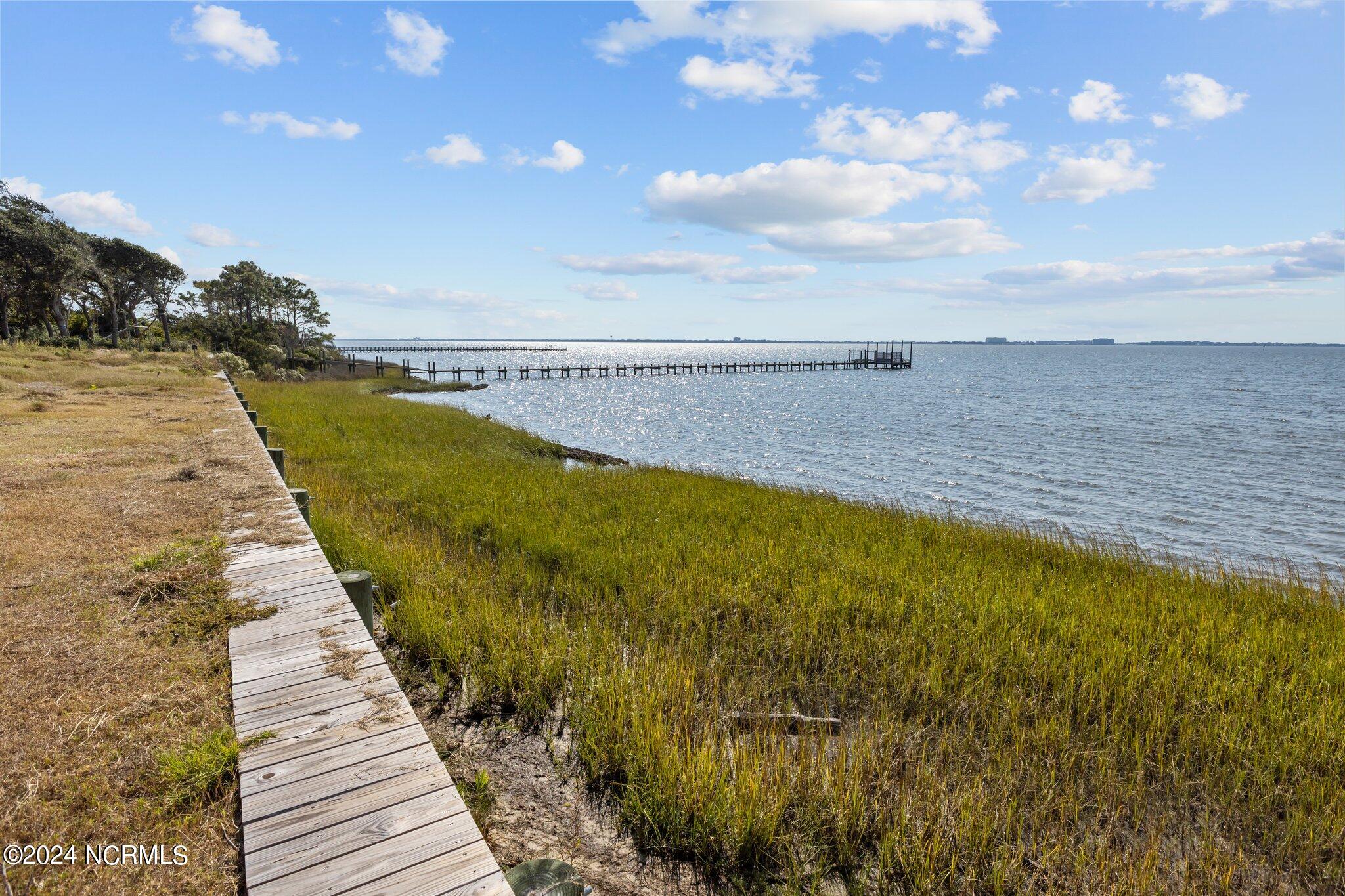 104 Gales Landing Property Photo 1