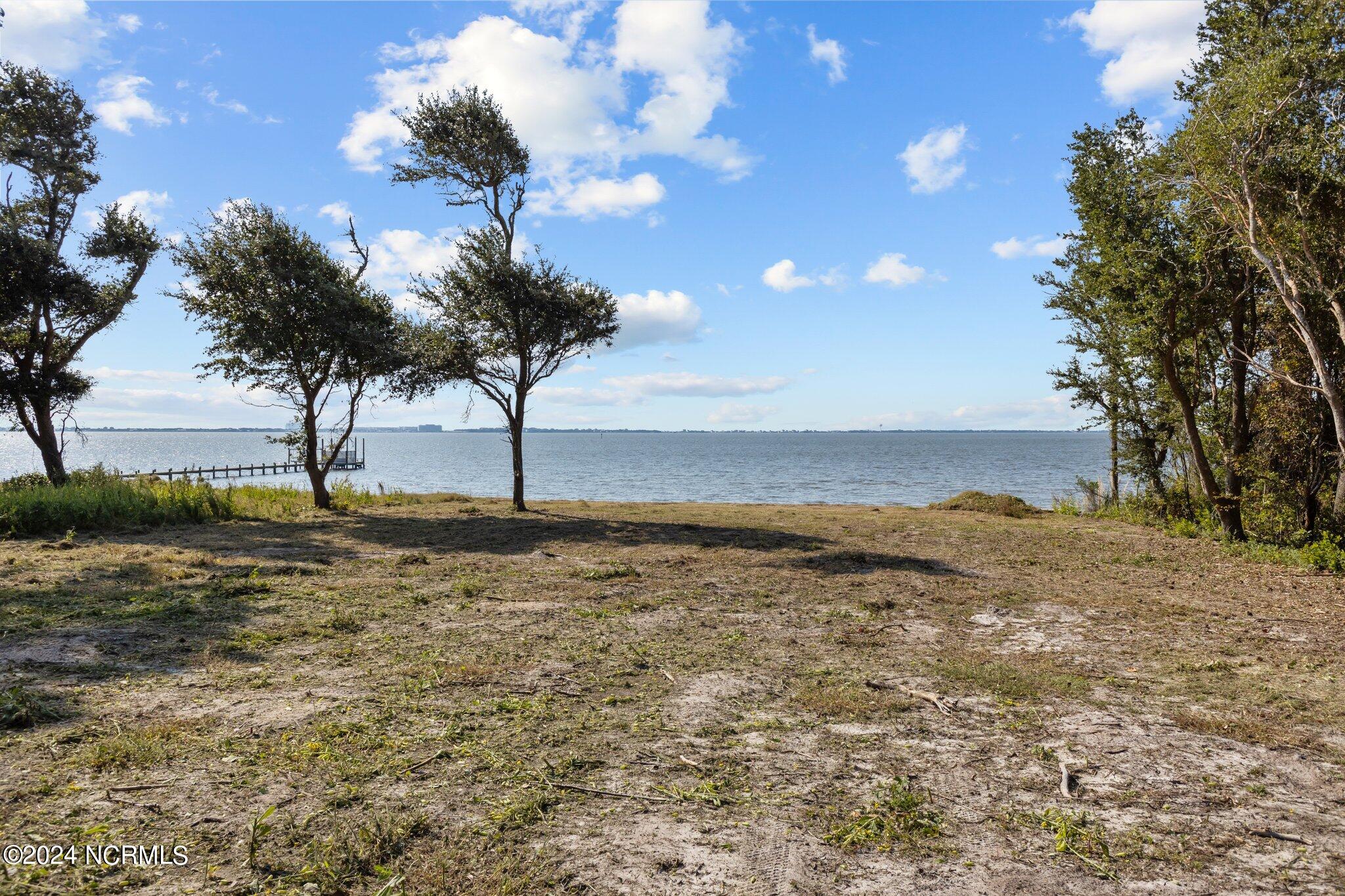 104 Gales Landing Property Photo 3