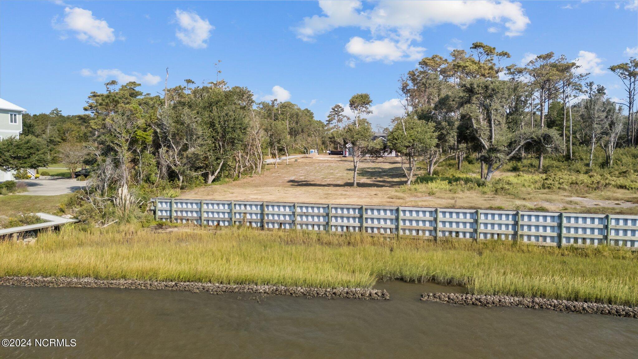 104 Gales Landing Property Photo 5