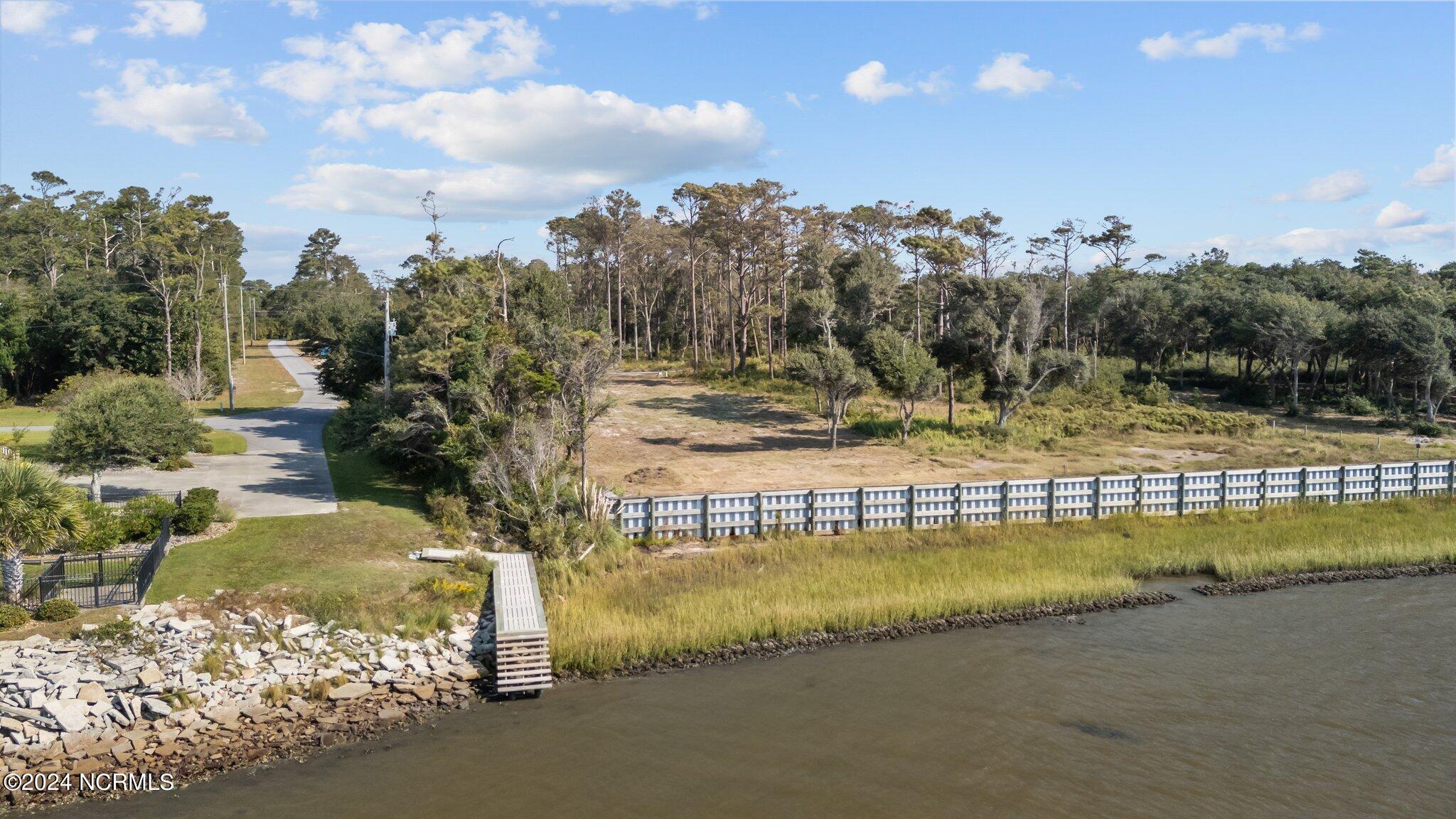 104 Gales Landing Property Photo 6