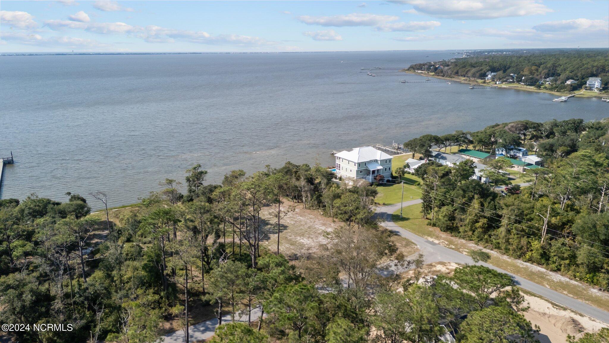 104 Gales Landing Property Photo 8