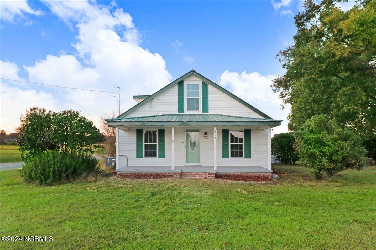 932 Mills Road Property Photo 2