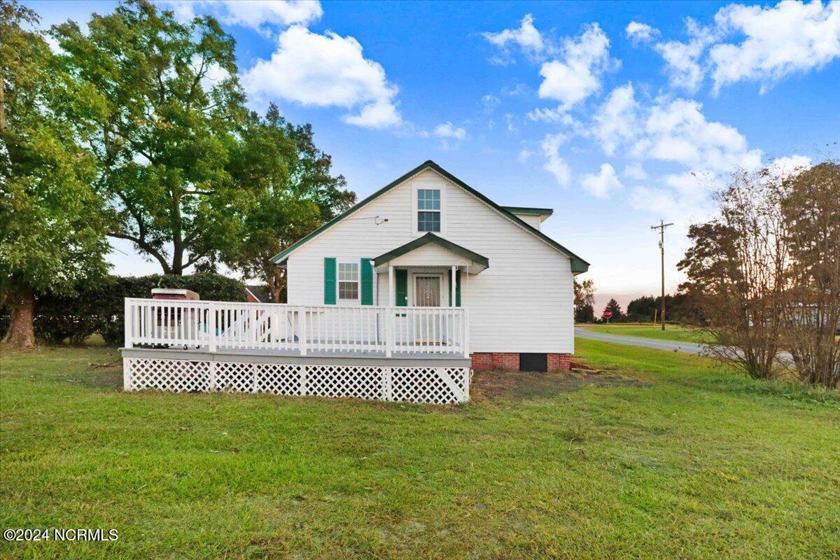 932 Mills Road Property Photo 4