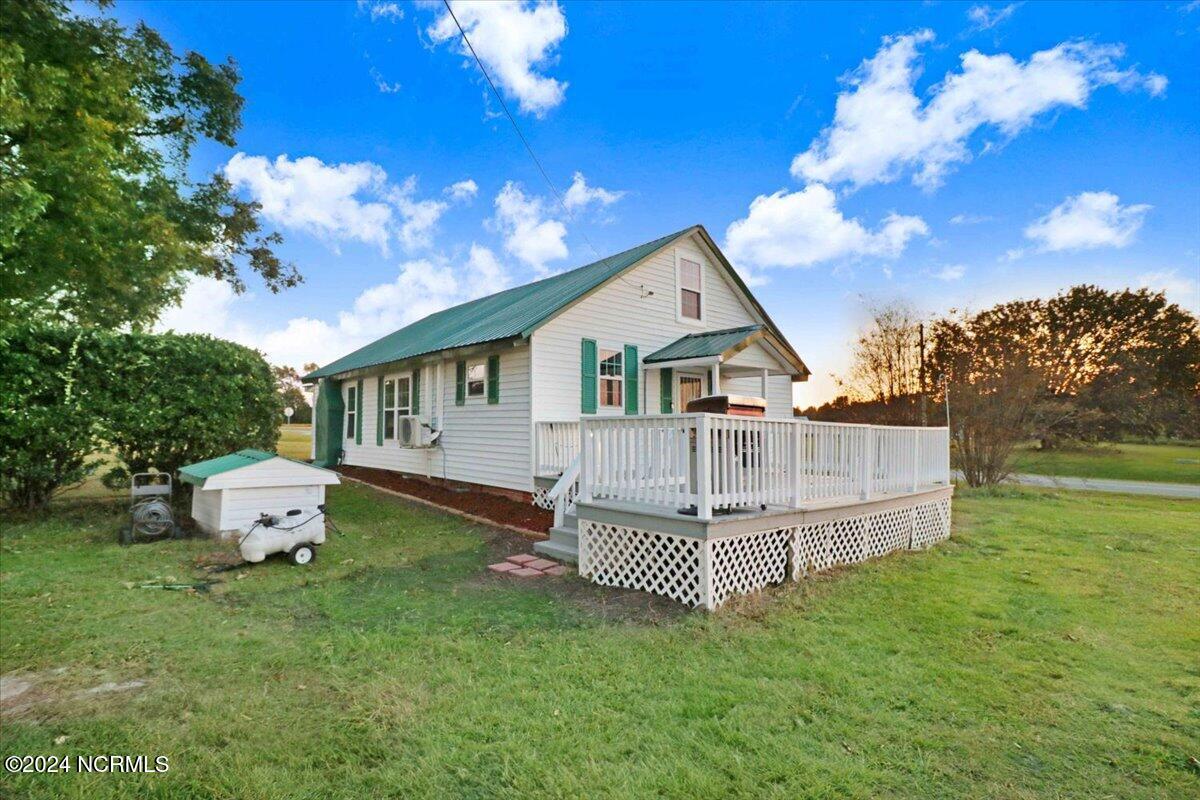932 Mills Road Property Photo 6
