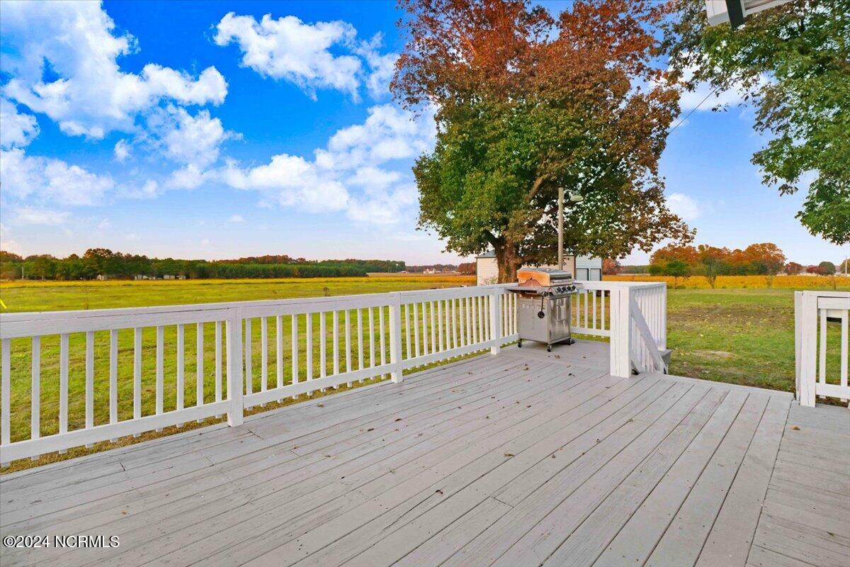 932 Mills Road Property Photo 10