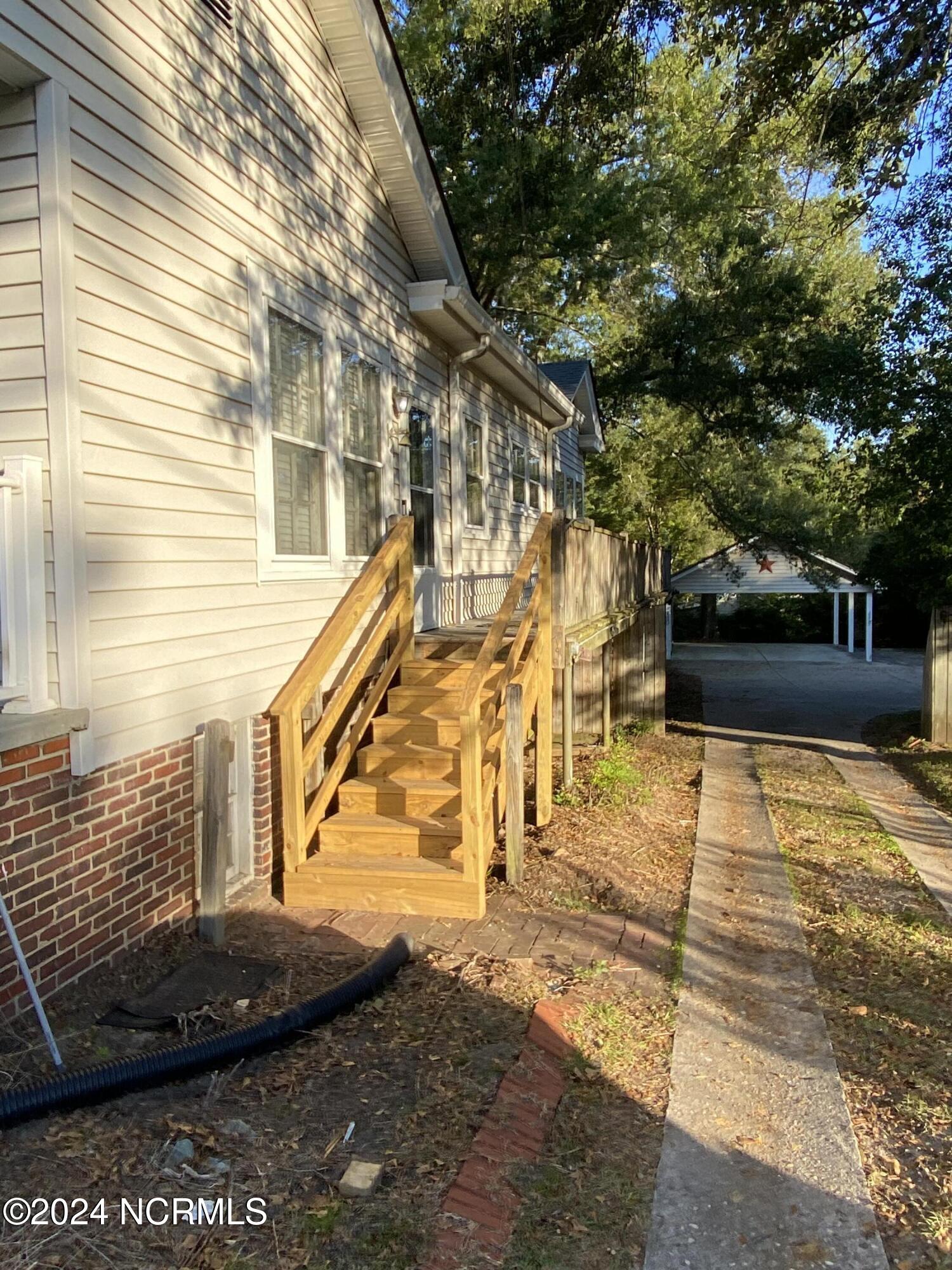 1201 Fayetteville Road Property Photo 2