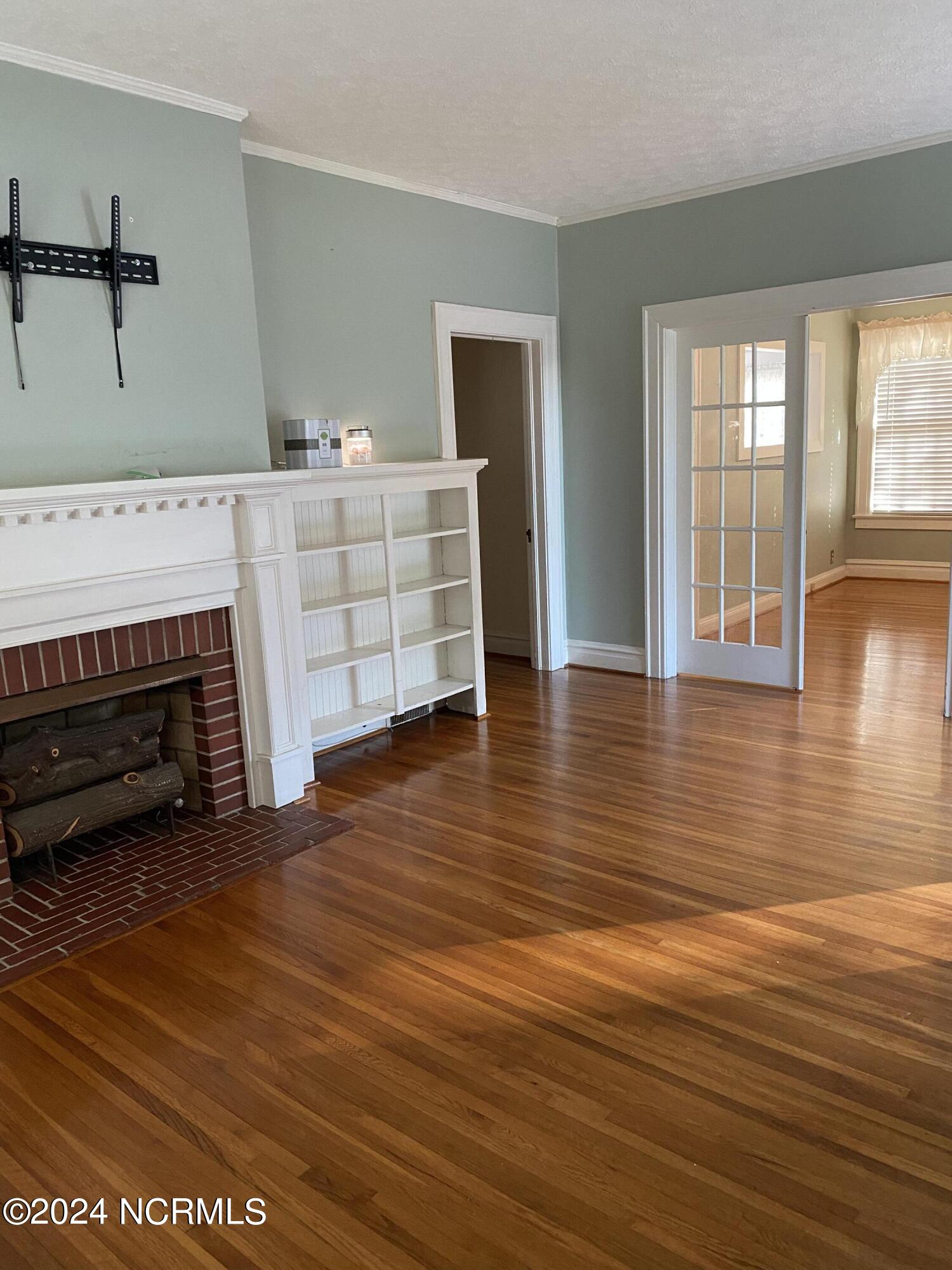1201 Fayetteville Road Property Photo 6