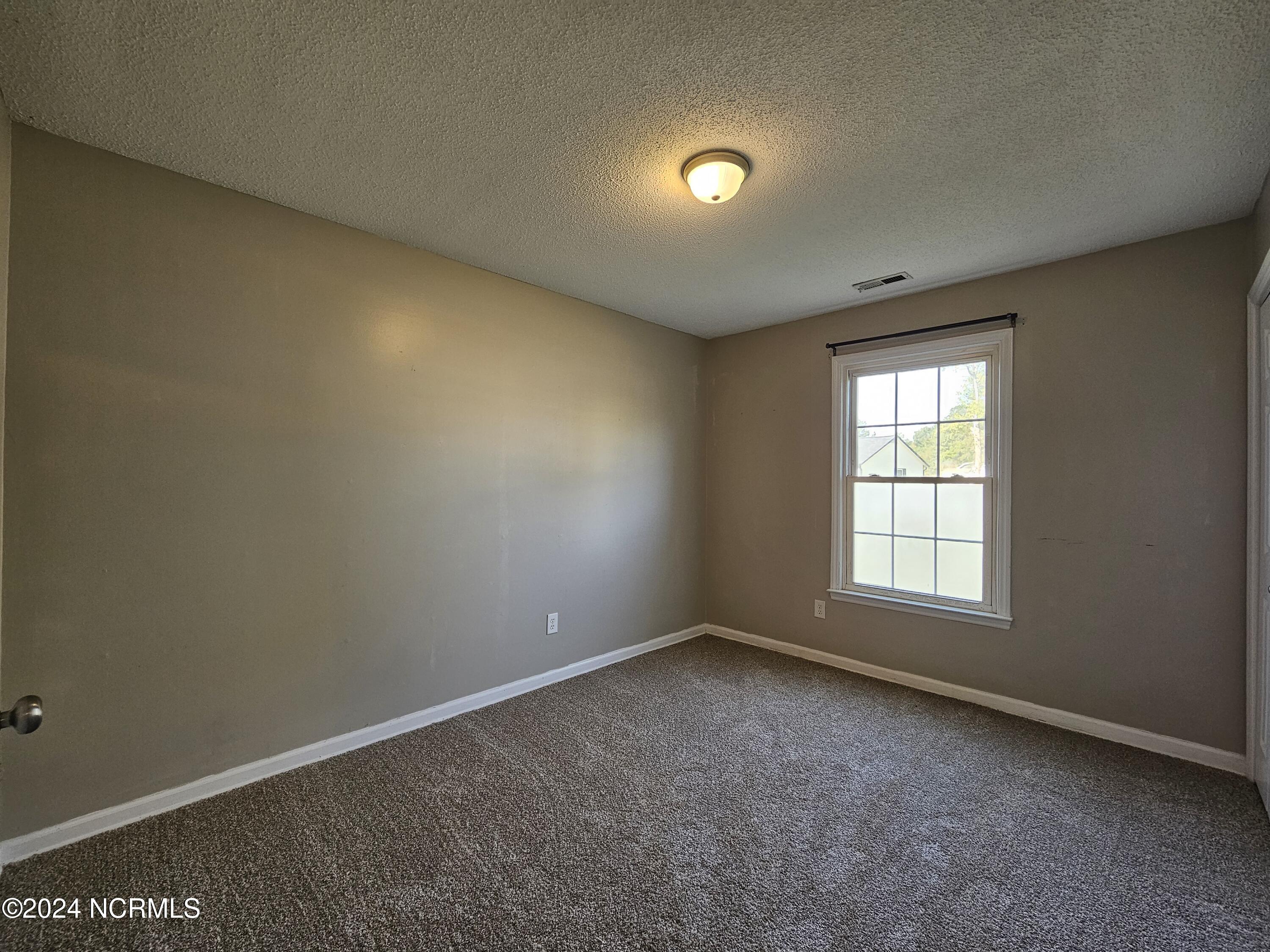 410 Hunting Green Drive Property Photo 17