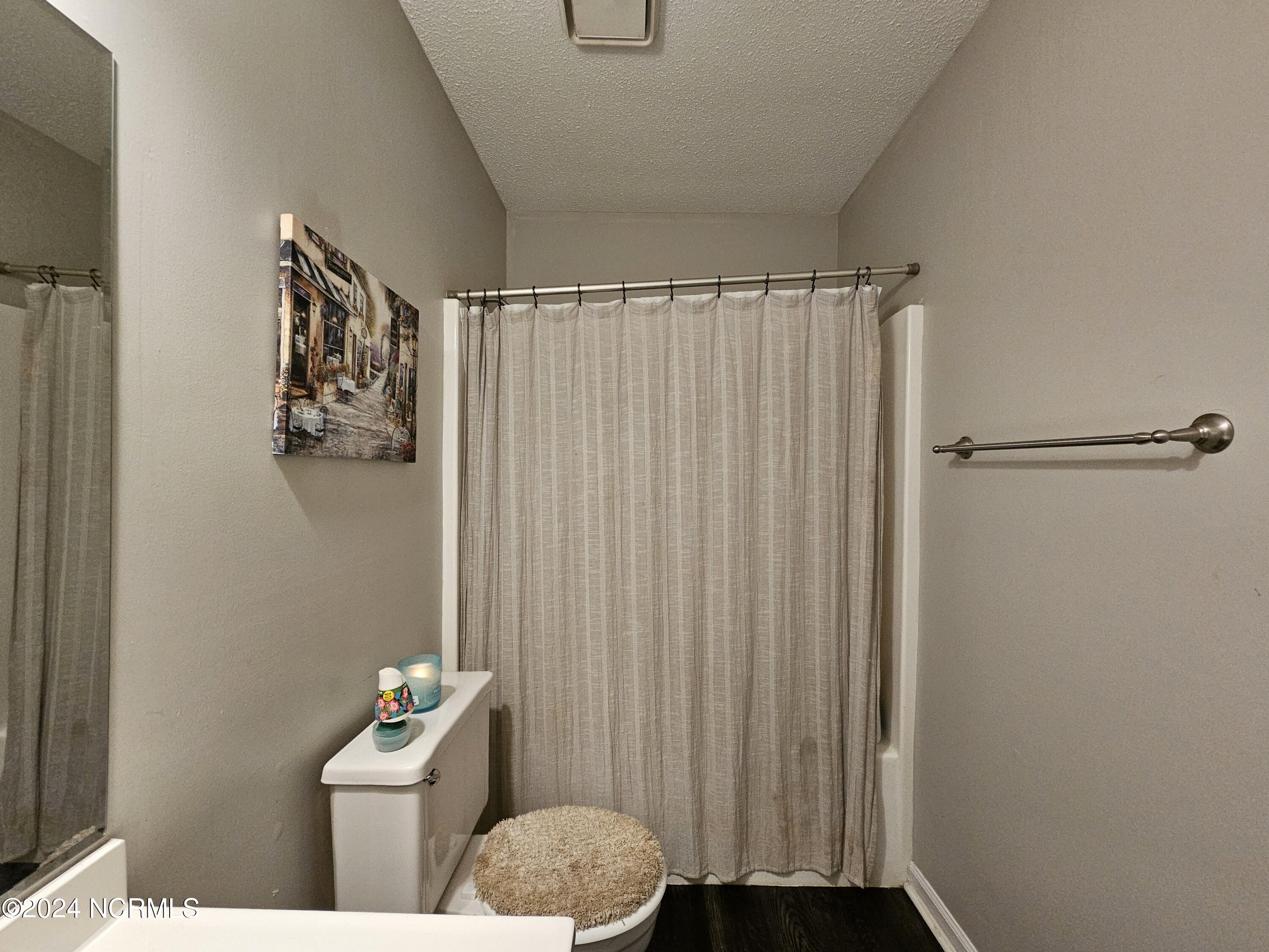 410 Hunting Green Drive Property Photo 22