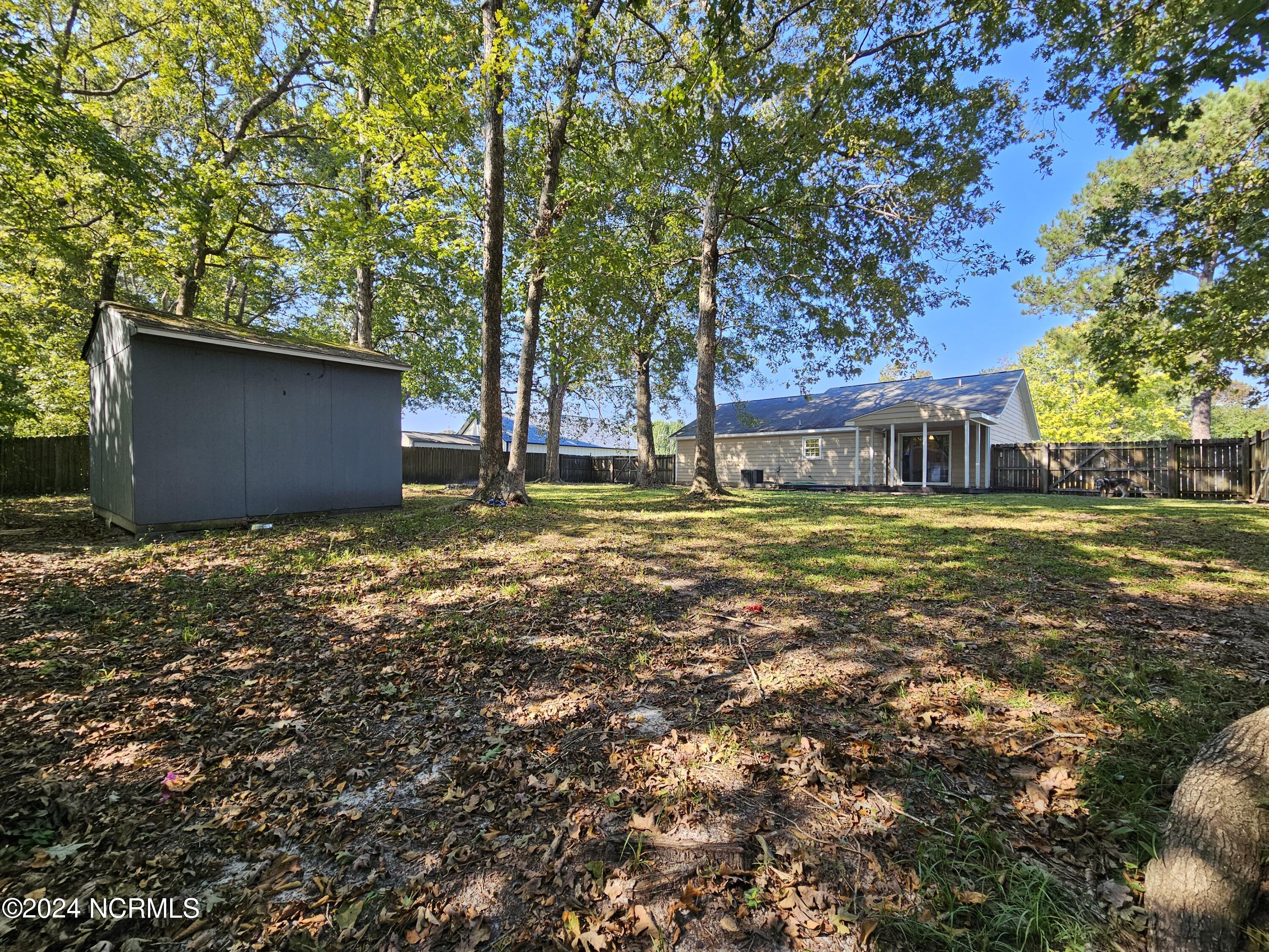 410 Hunting Green Drive Property Photo 29