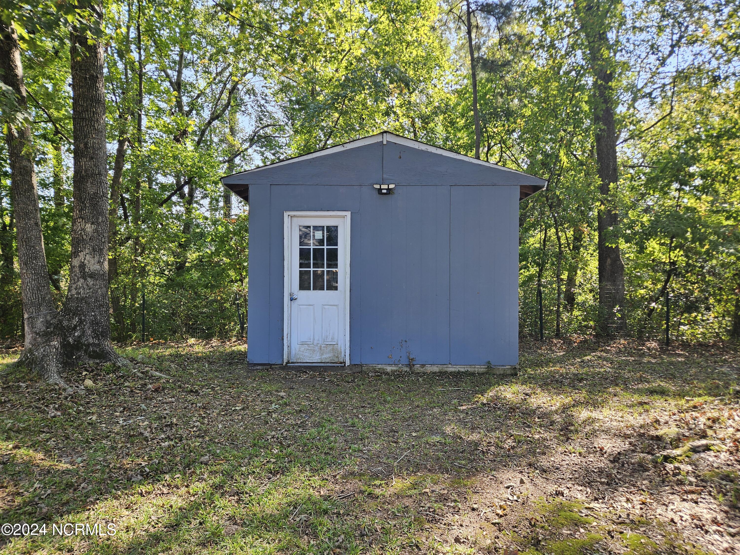 410 Hunting Green Drive Property Photo 32