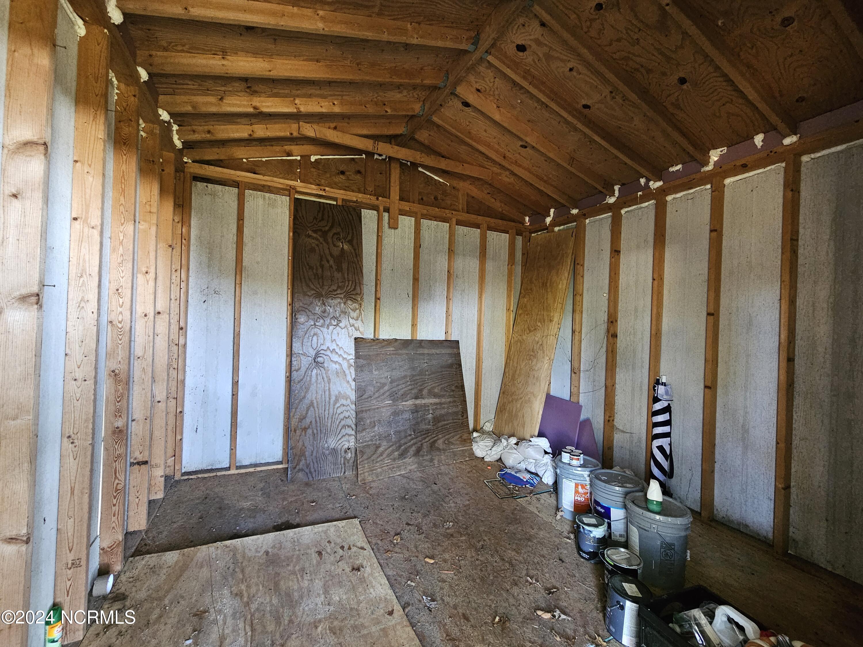 410 Hunting Green Drive Property Photo 33