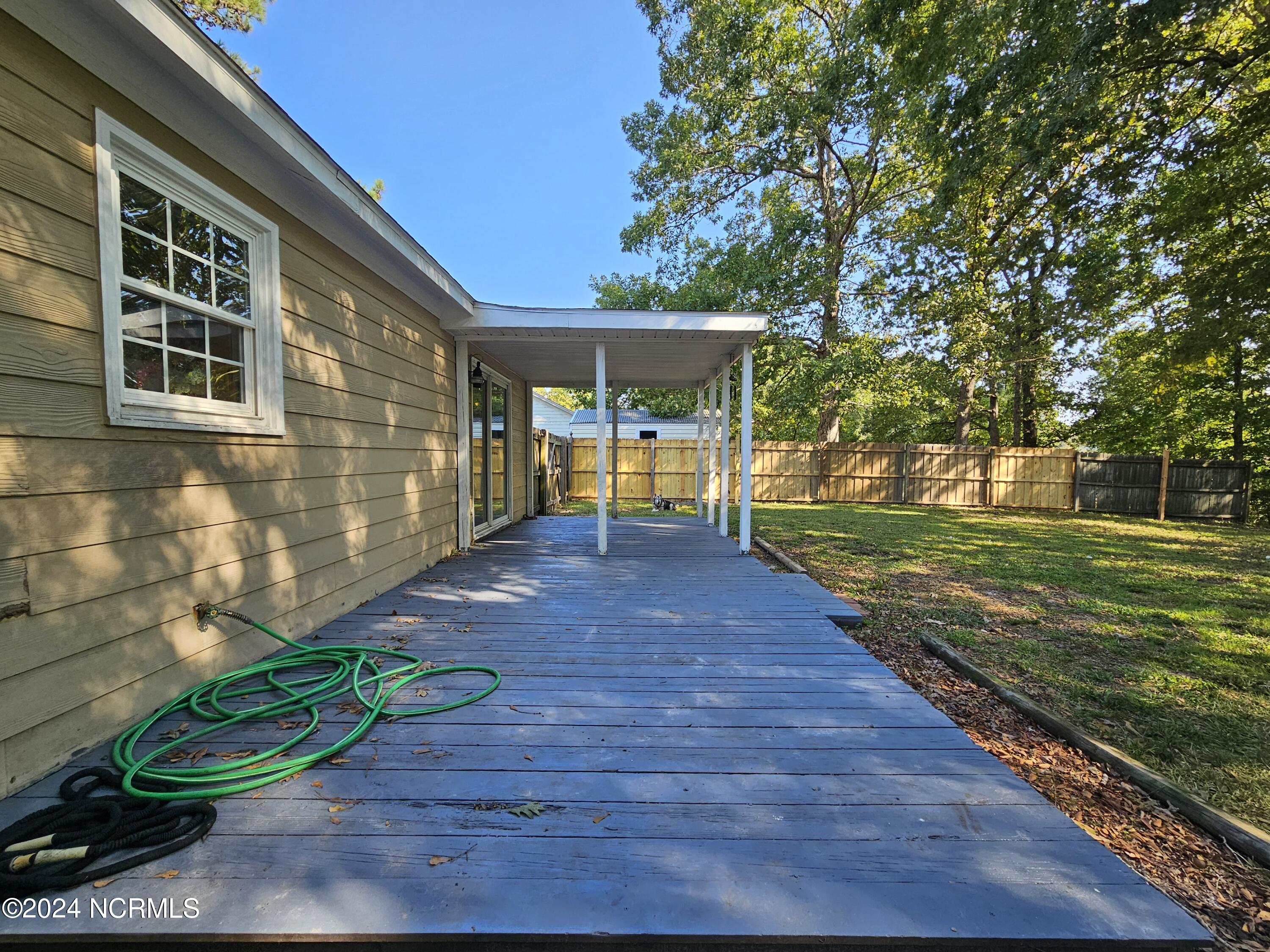 410 Hunting Green Drive Property Photo 35