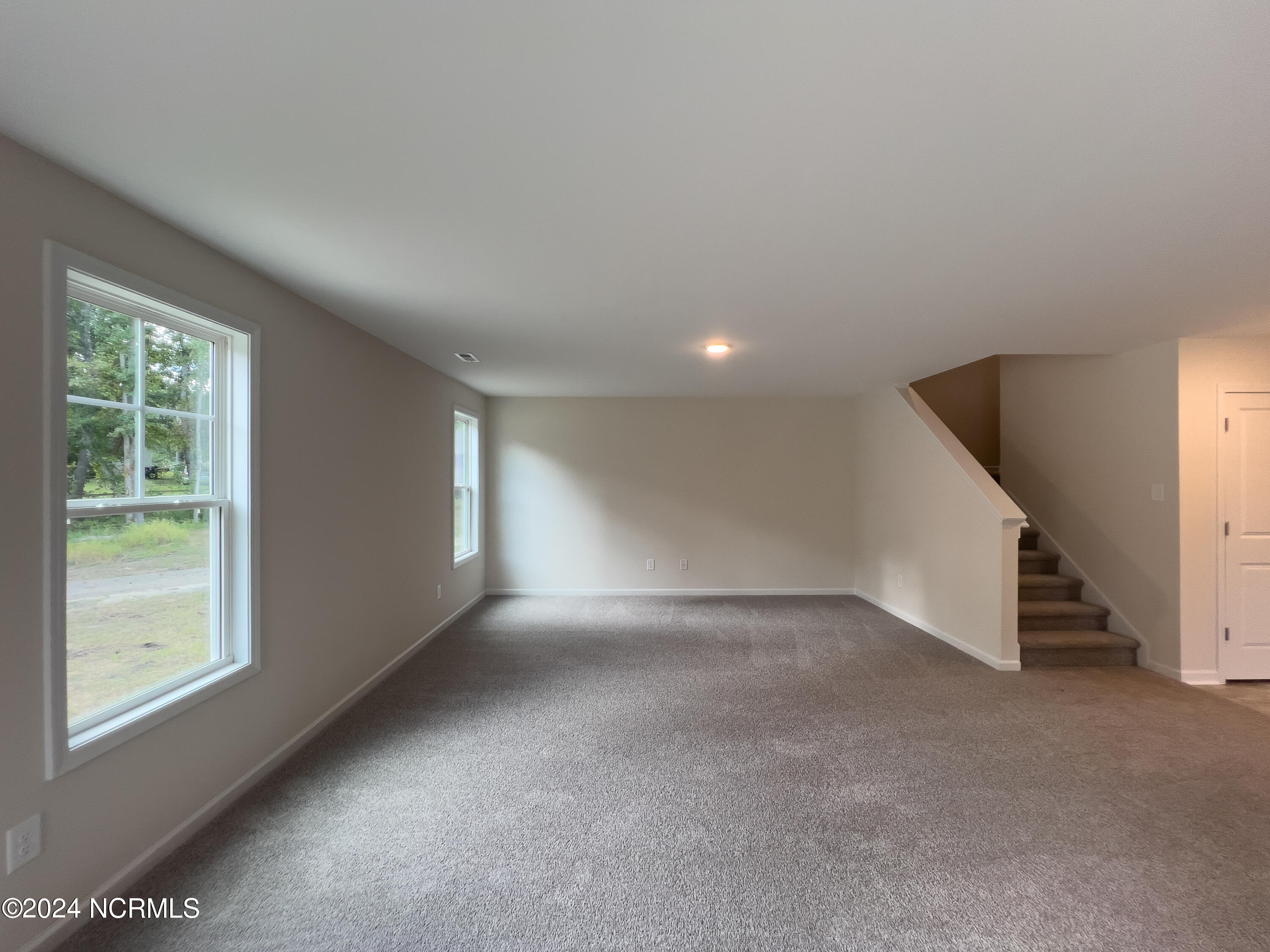 32 Pointer Way Property Photo 10