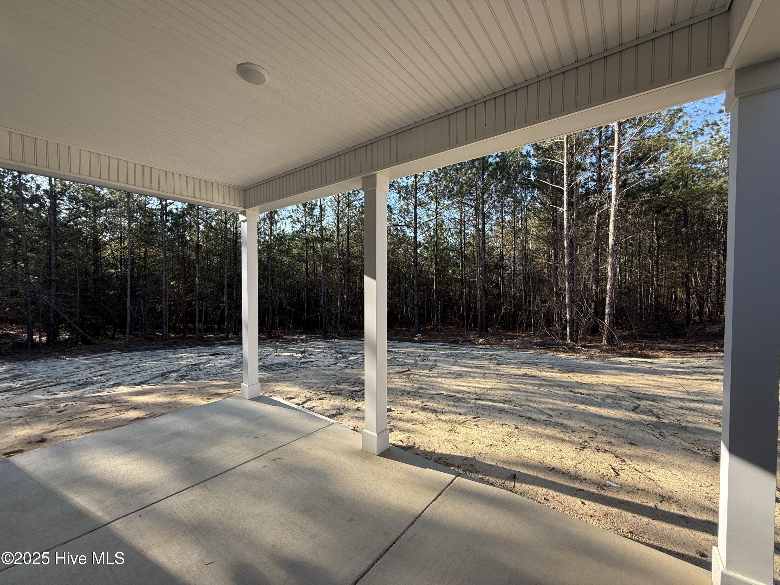 1235 Ring Road Property Photo 3