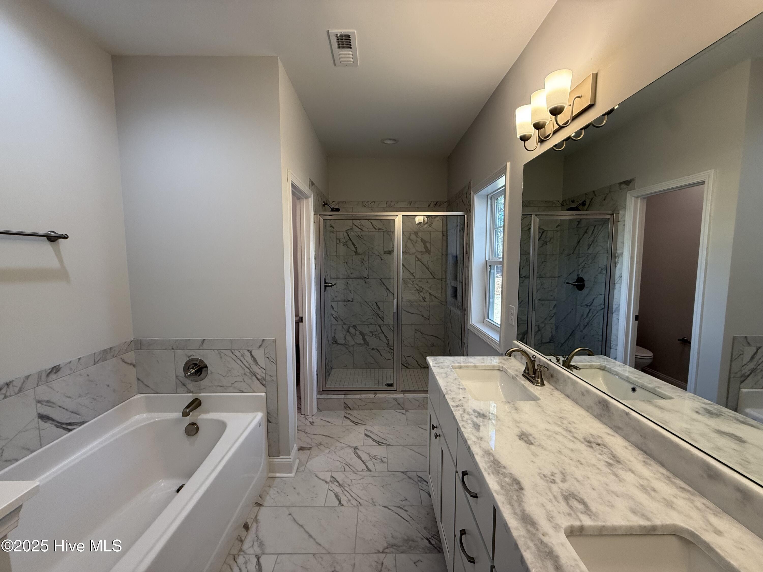 1235 Ring Road Property Photo 10