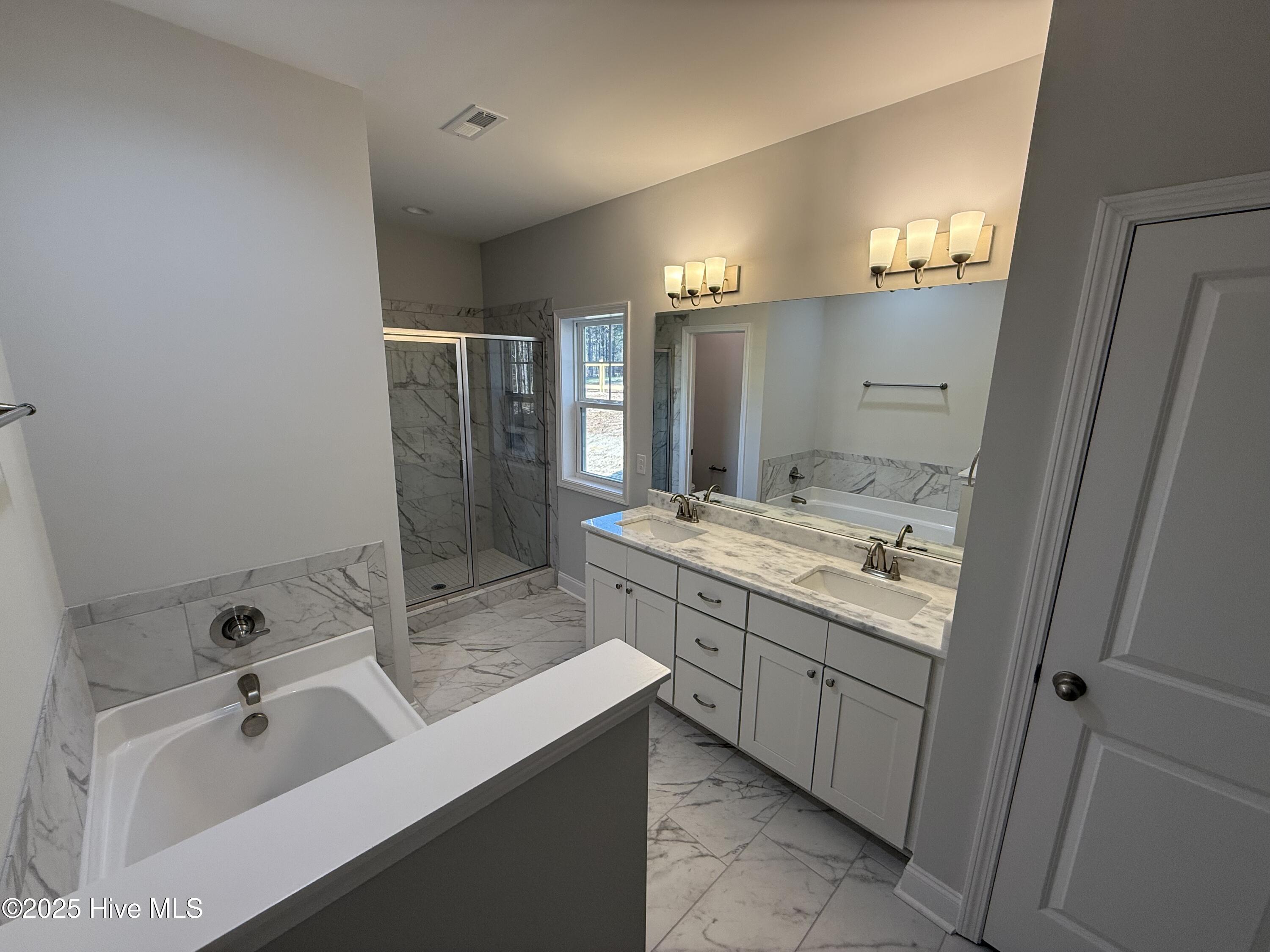 1235 Ring Road Property Photo 11