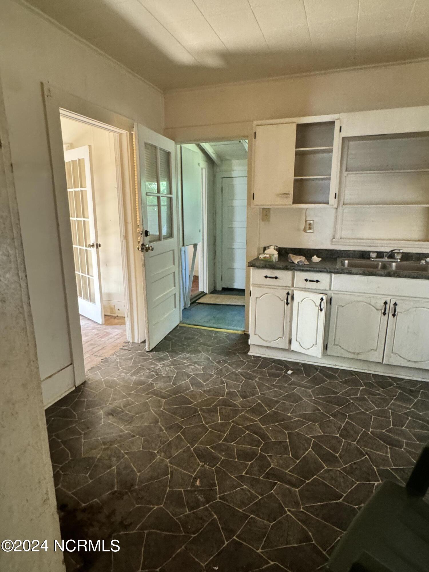 207 Brinkley Avenue Property Photo 7