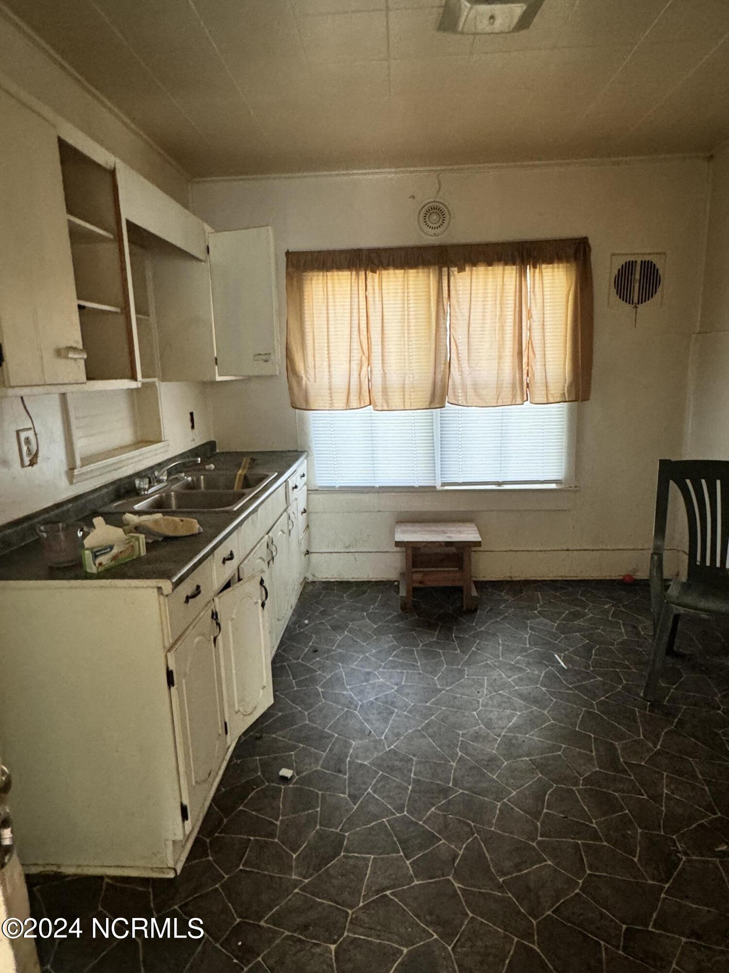 207 Brinkley Avenue Property Photo 8