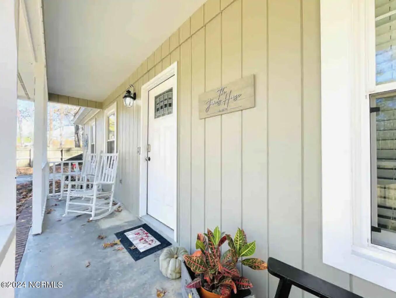 429 Highway 172 Property Photo 2