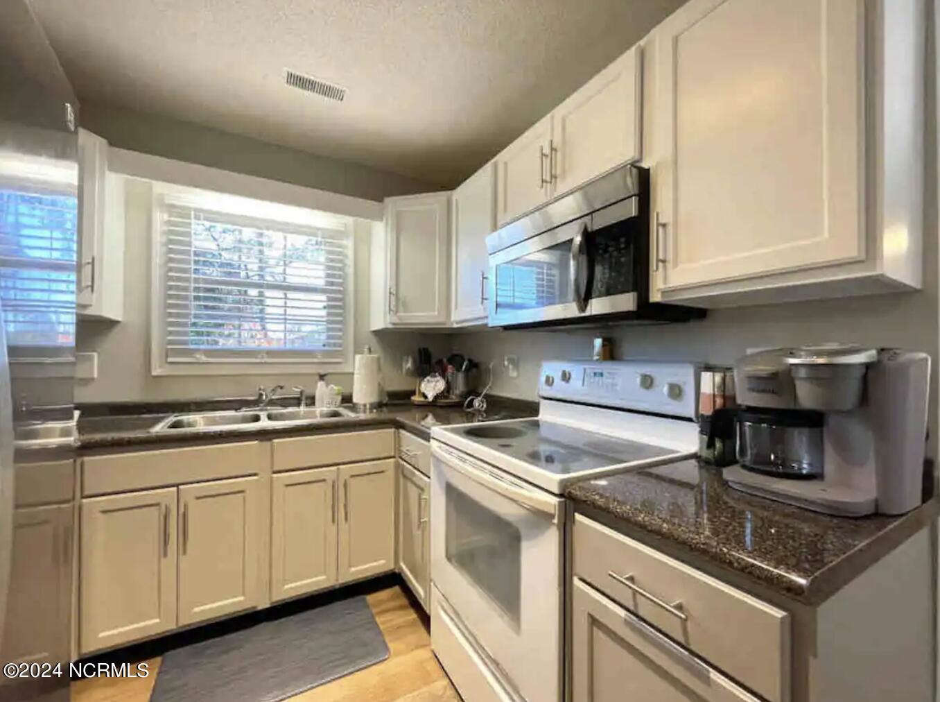 429 Highway 172 Property Photo 6
