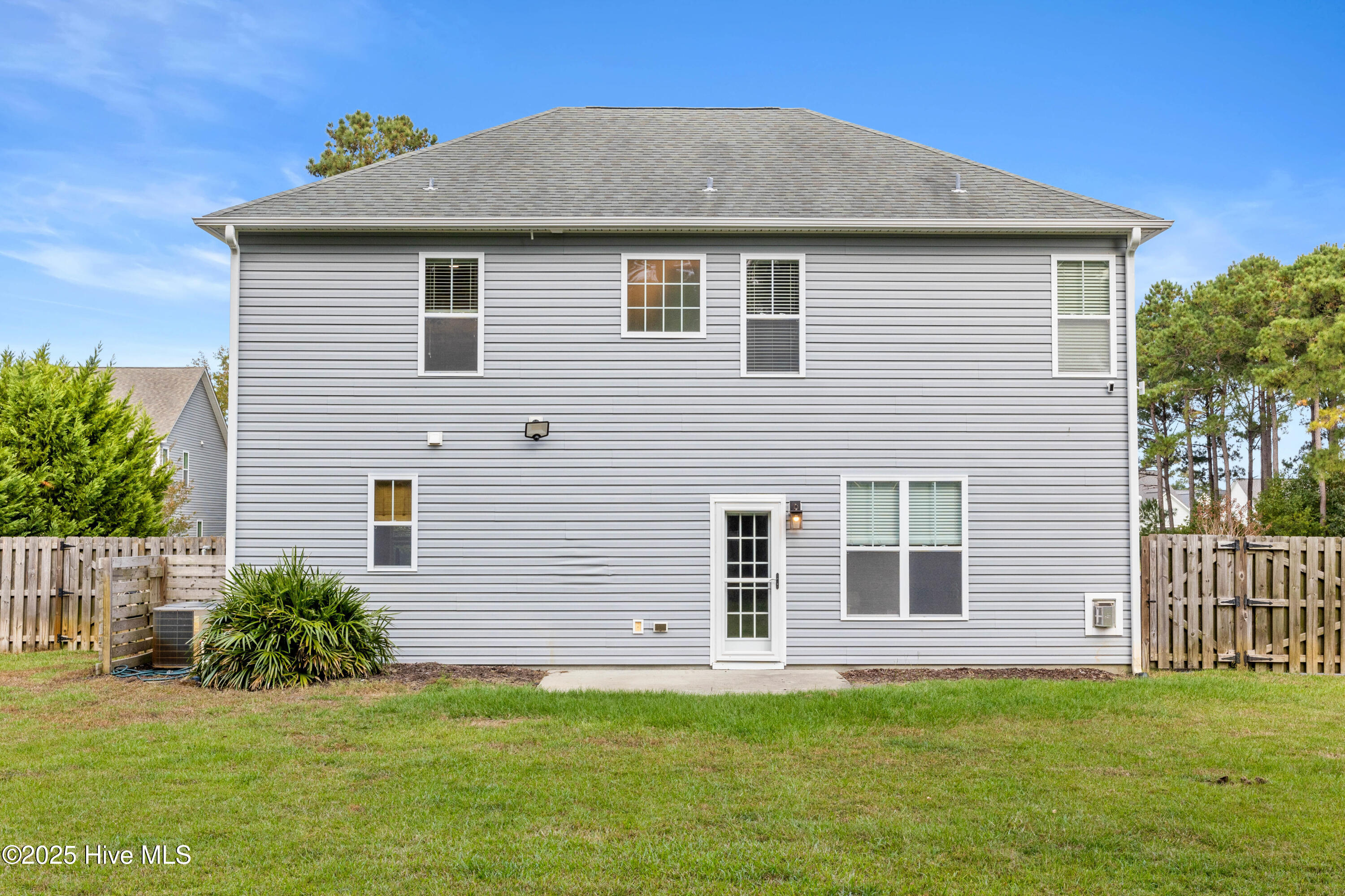 696 Majestic Oaks Drive Property Photo 43
