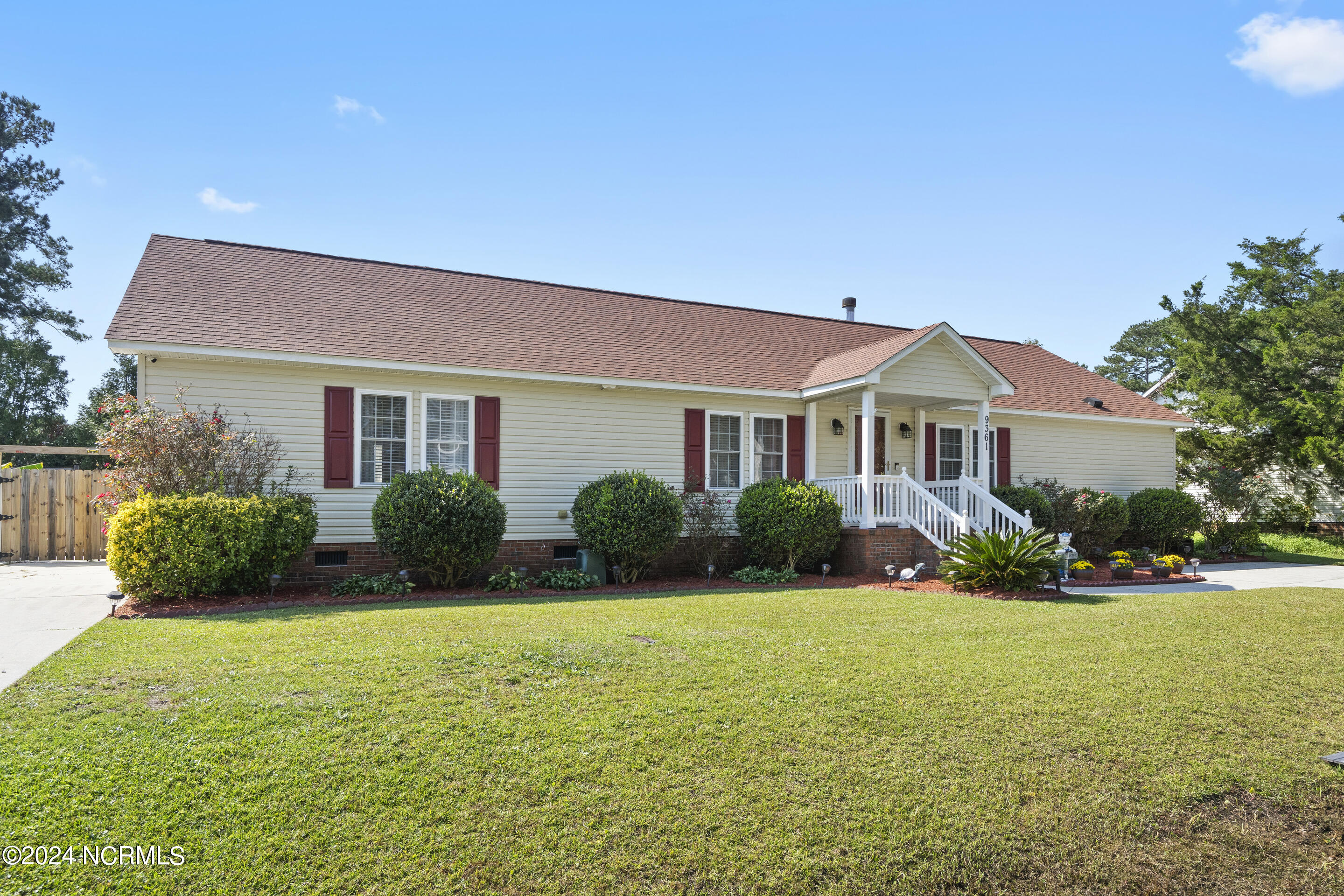 9361 Holbrook Drive Property Photo 3