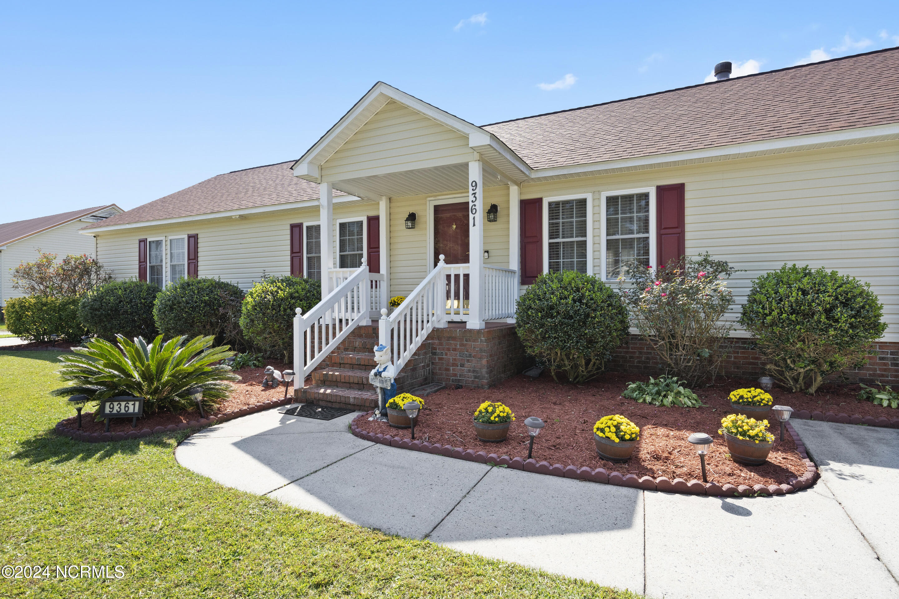 9361 Holbrook Drive Property Photo 4