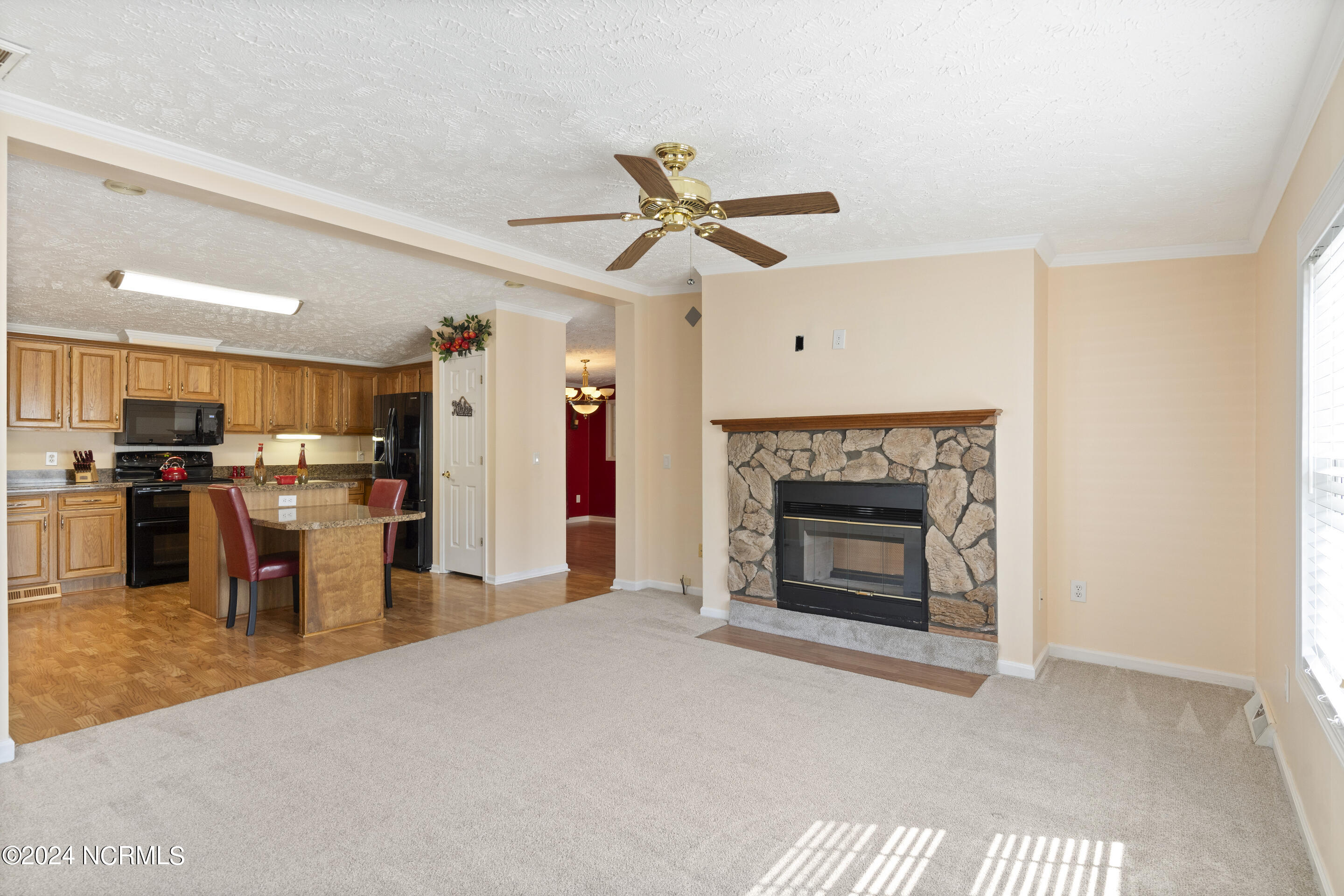 9361 Holbrook Drive Property Photo 15