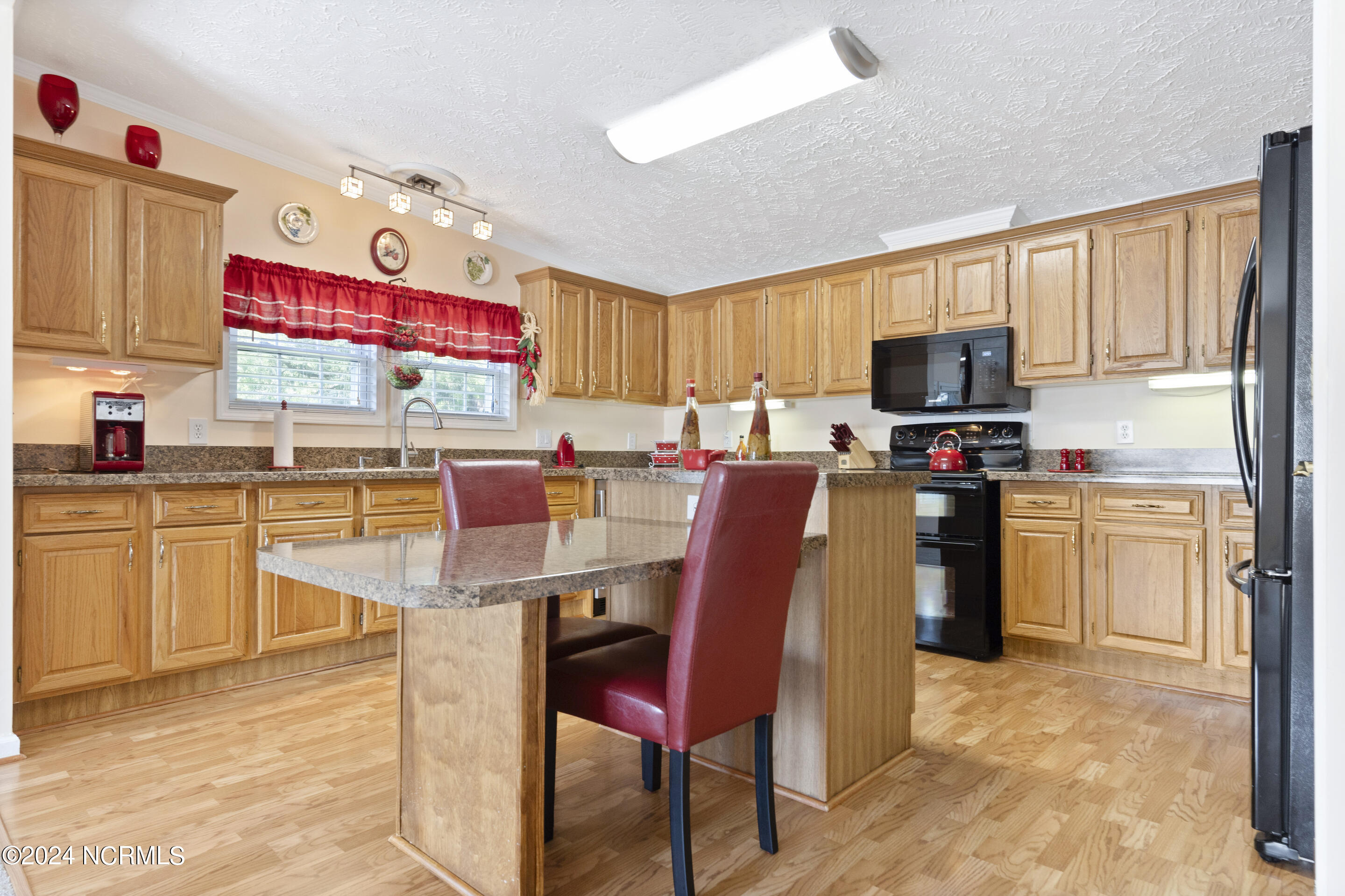9361 Holbrook Drive Property Photo 19